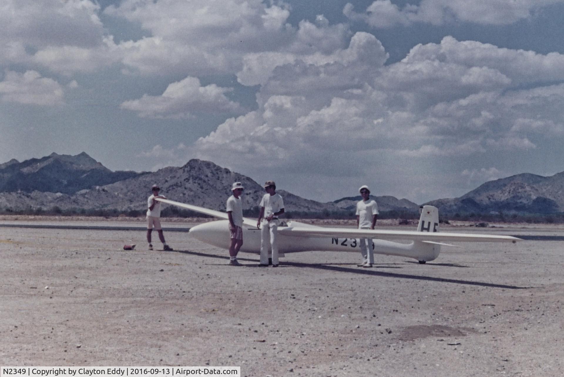 N2349, 1969 Glasflugel STANDARD LIBELLE C/N 58, N2349 southwest somewhere. Japanese pilots.