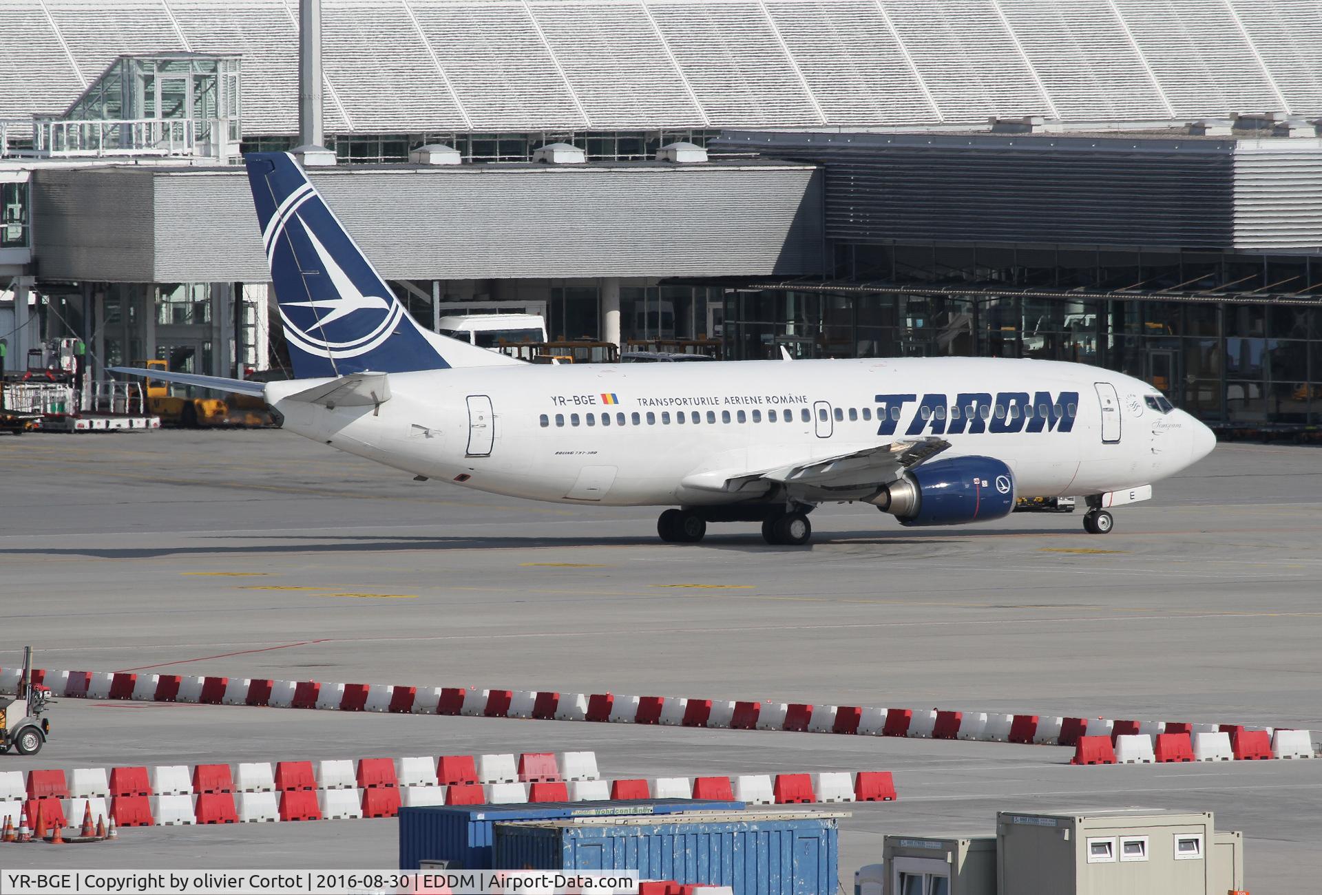 YR-BGE, 1994 Boeing 737-38J C/N 27395/2671, Munich airport