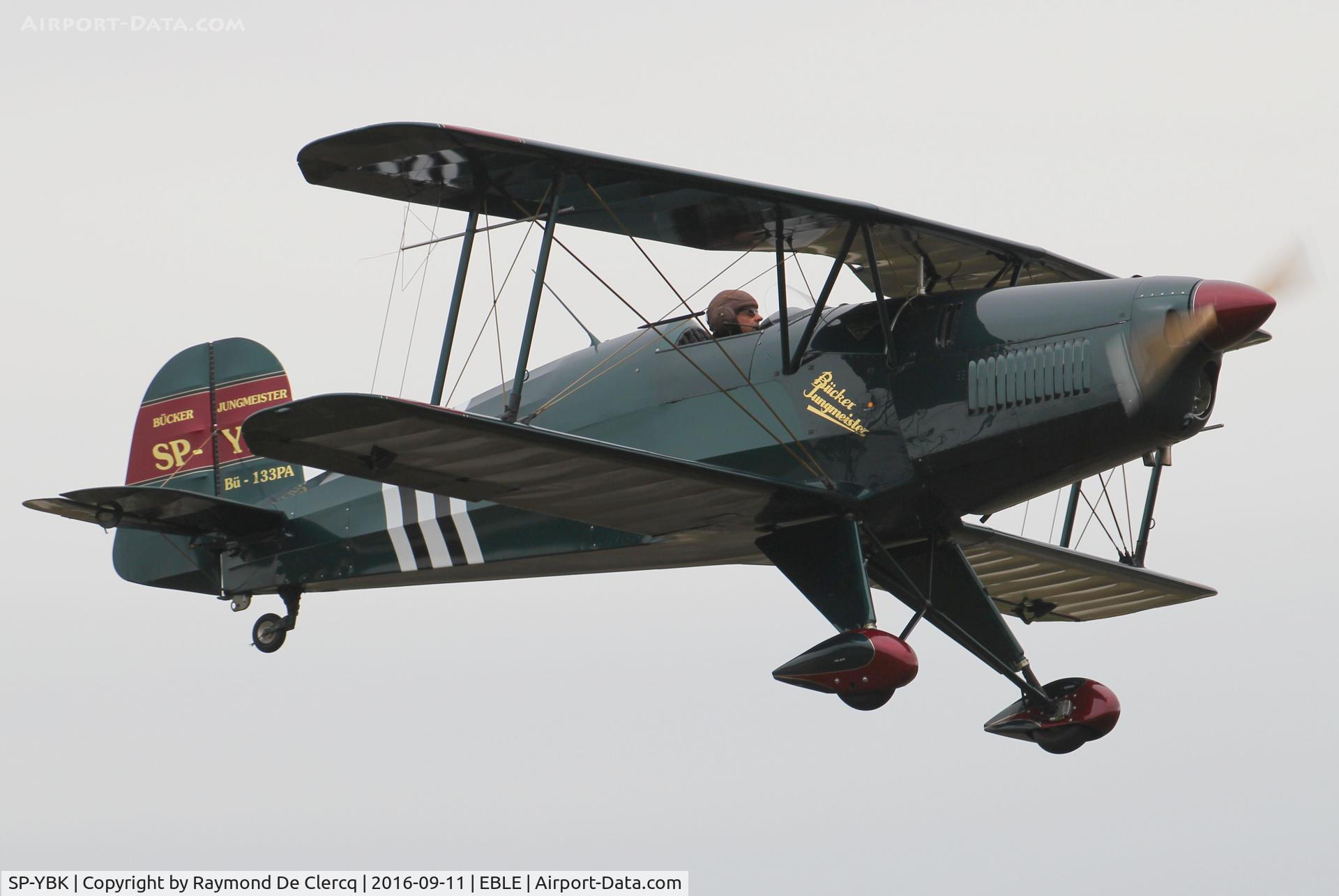 SP-YBK, Bucker Bu-133PA Jungmeister C/N T-131.201, Landing at the Sanicole airshow after a flying display. Engine is a 6 cyl. LOM 337CE of 200 hp.