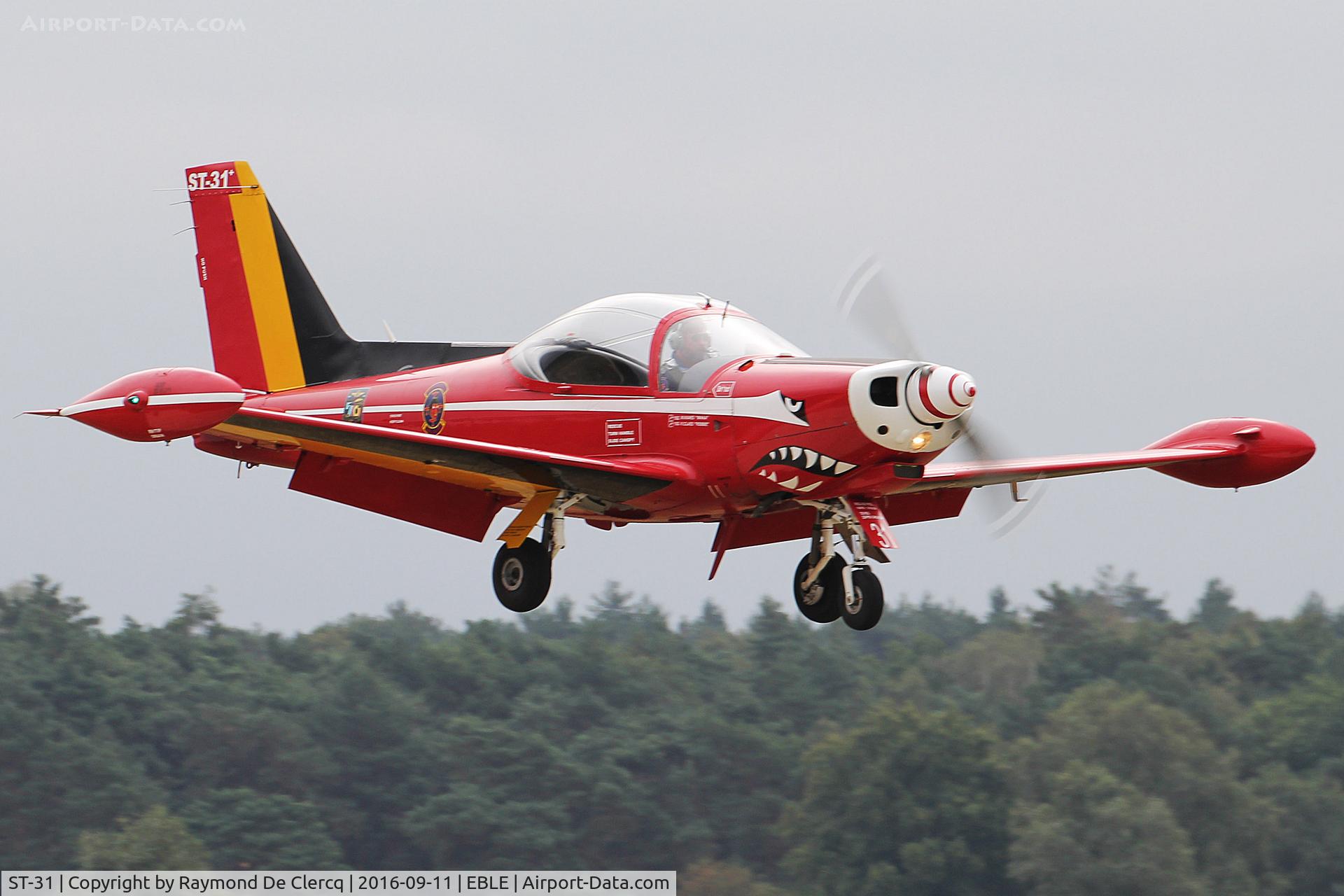 ST-31, SIAI-Marchetti SF-260M C/N 10-31, Sanicole airshow 2016.
