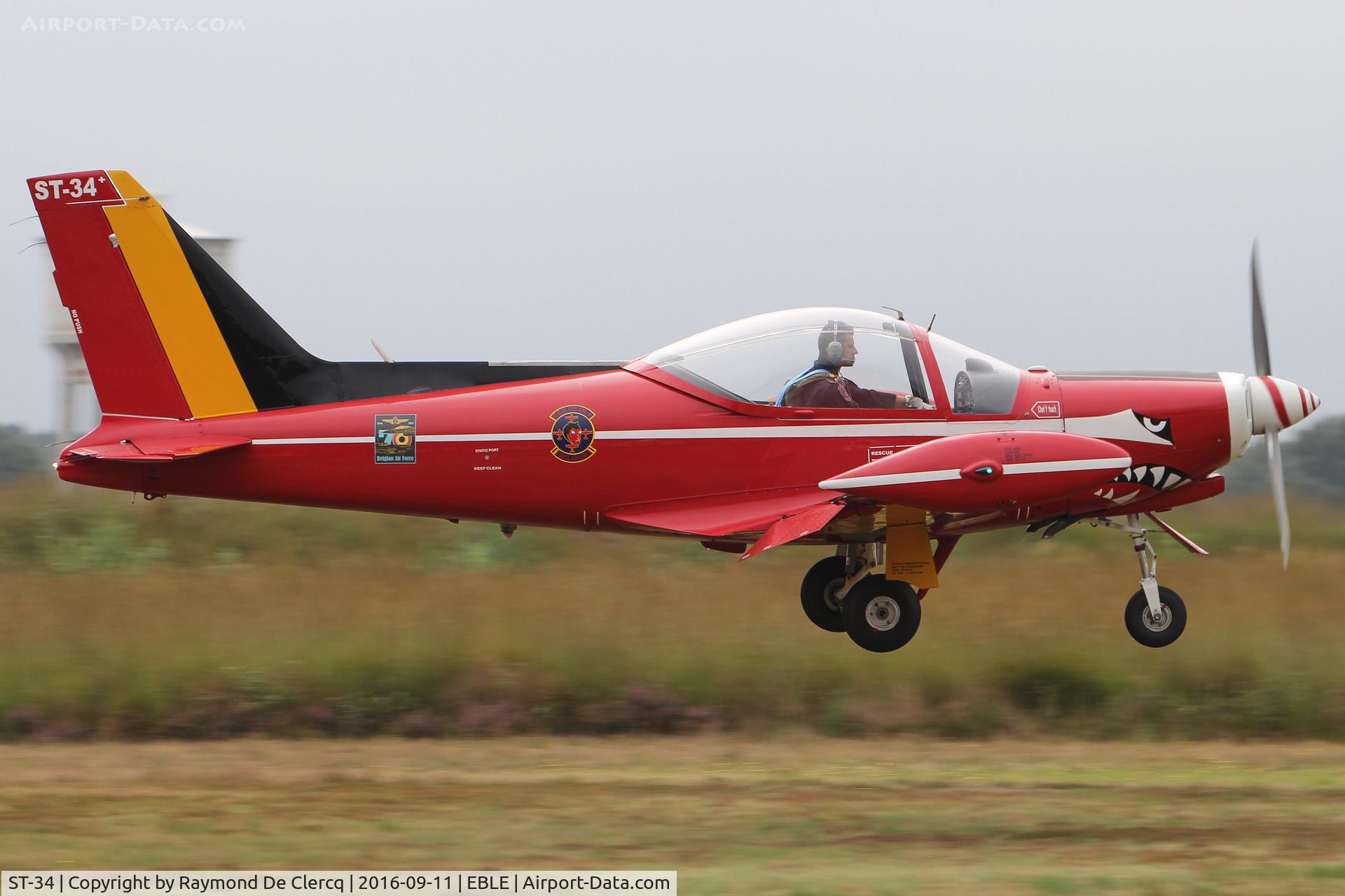 ST-34, SIAI-Marchetti SF-260MB C/N 10-34, Sanicole airshow 2016.