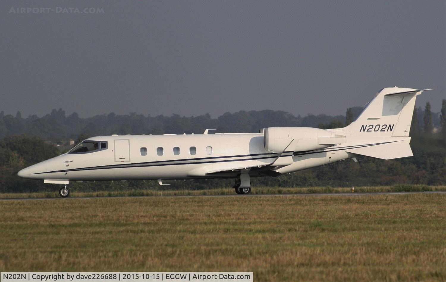 N202N, 2002 Learjet 60 C/N 258, N202N Learjet  - Takeoff from a sunny London Luton EGGW