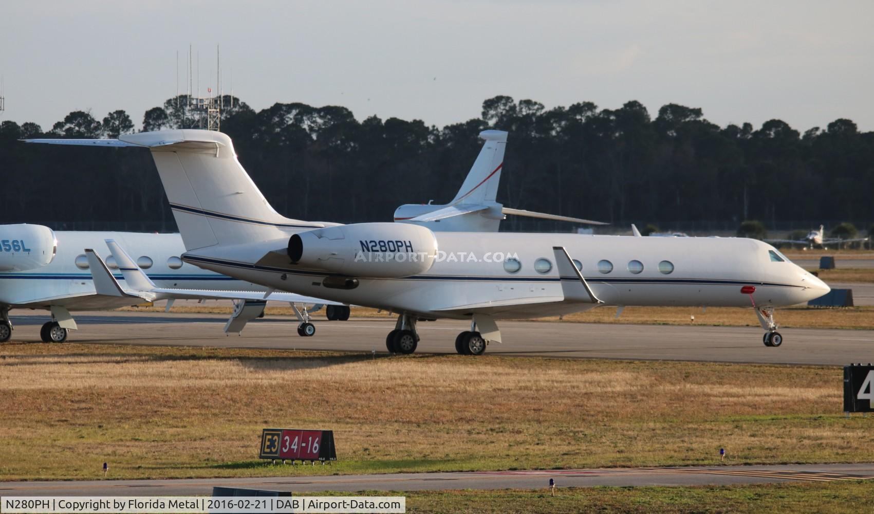 N280PH, 1999 Gulfstream G-V C/N 581, Gulfstream V