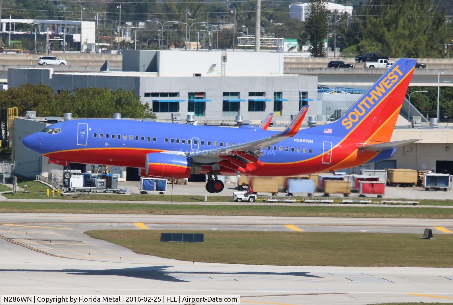N286WN, 2004 Boeing 737-7H4 C/N 32471, Southwest