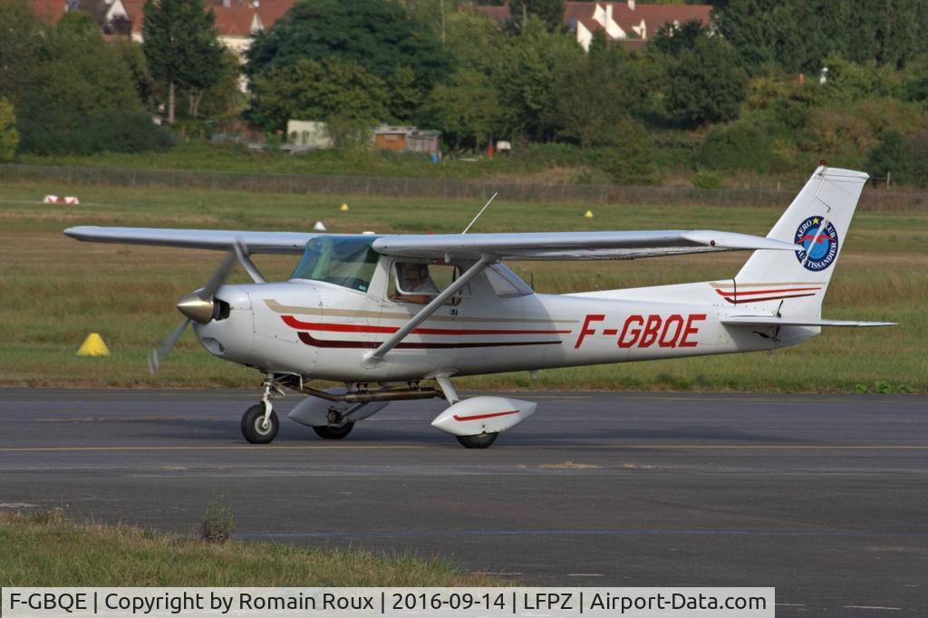 F-GBQE, Reims F152 C/N 1593, Taxiing