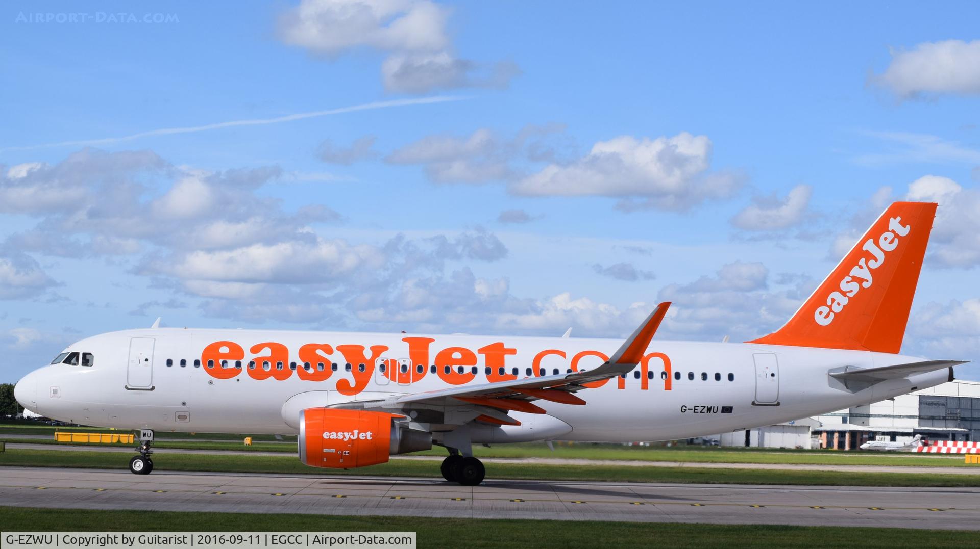 G-EZWU, 2014 Airbus A320-214 C/N 6095, At Manchester