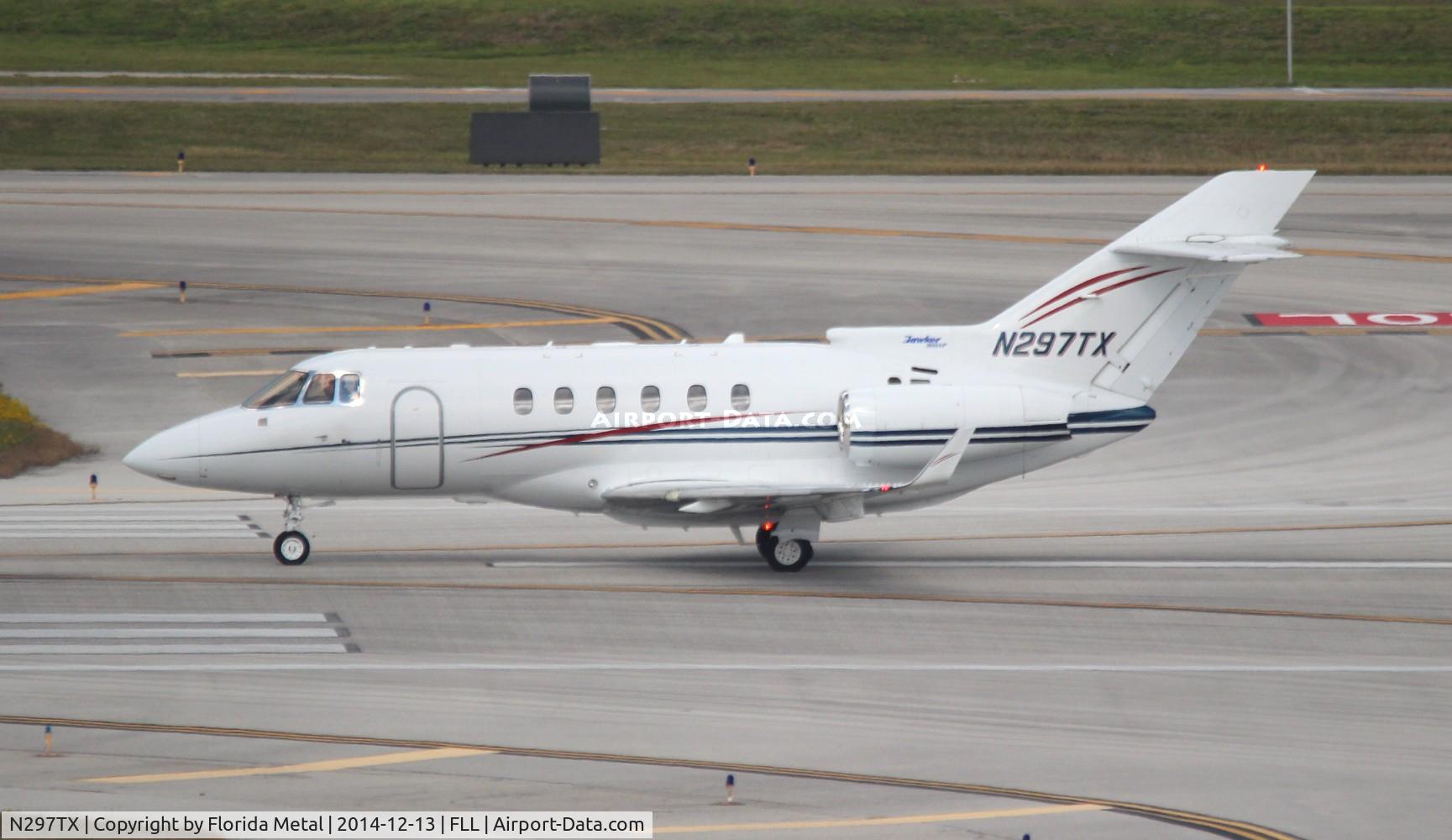 N297TX, 2000 Raytheon Hawker 800XP C/N 258505, Hawker 800XP