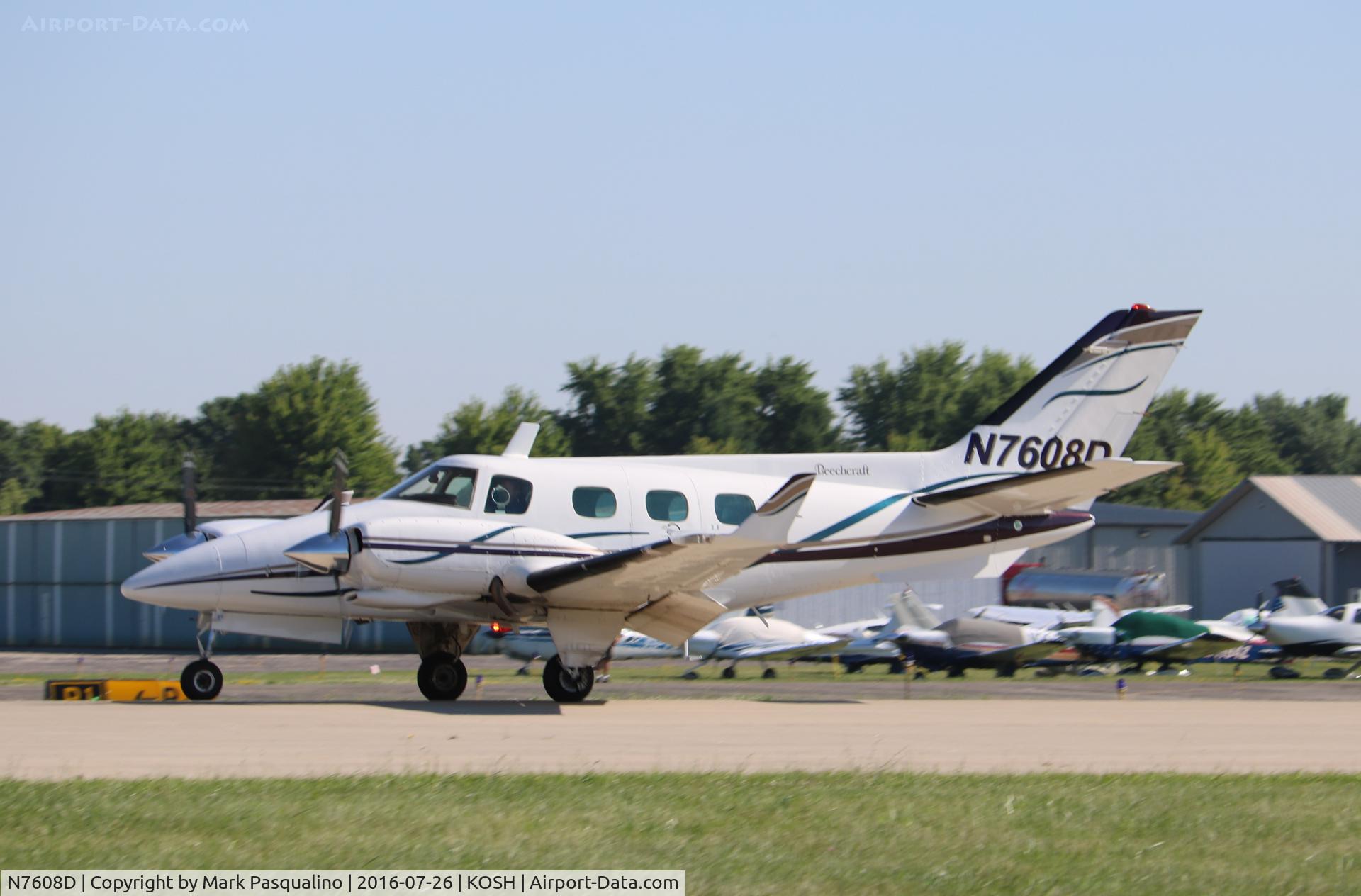 N7608D, 1972 Beech A60 C/N P-188, Beech A60
