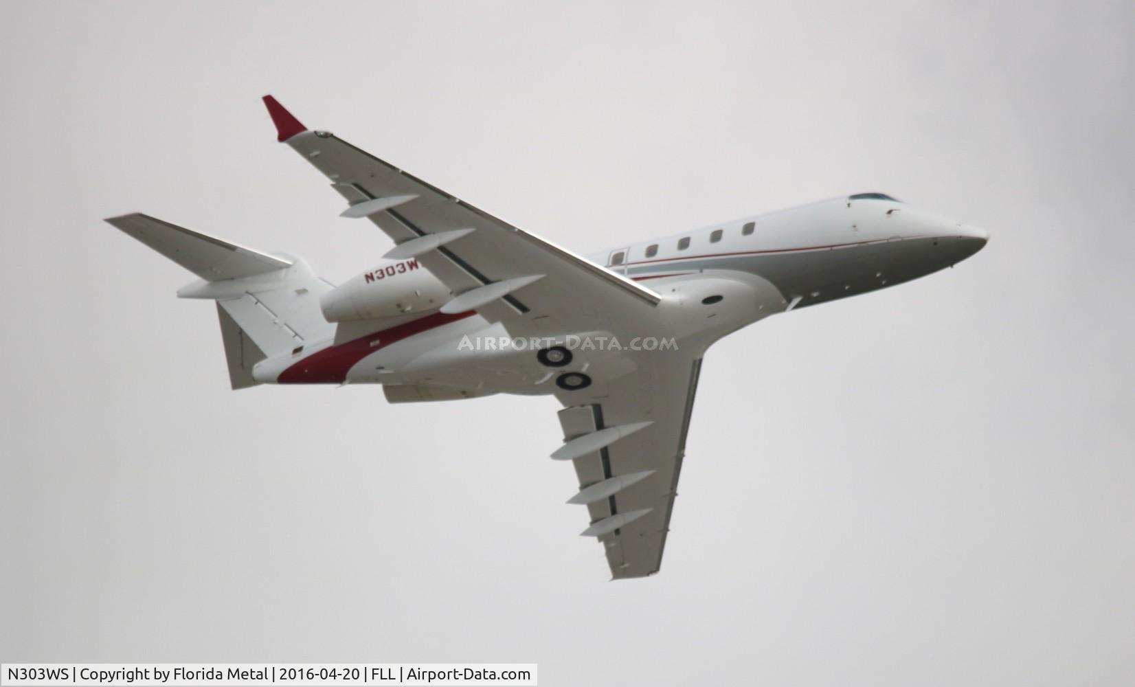 N303WS, 2005 Bombardier Challenger 300 (BD-100-1A10) C/N 20045, Challenger 300