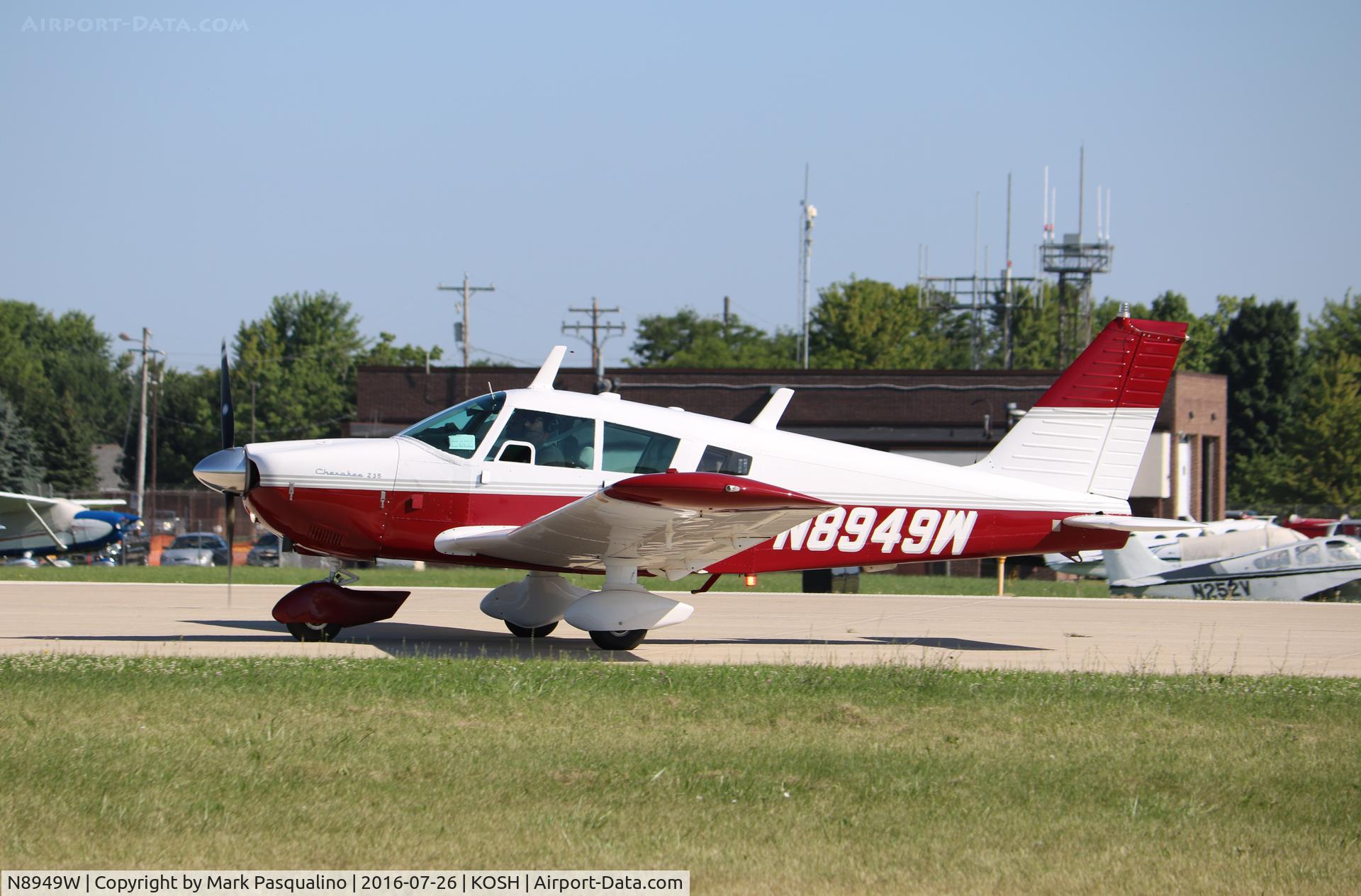 N8949W, 1964 Piper PA-28-235 C/N 28-10522, Piper PA-28-235