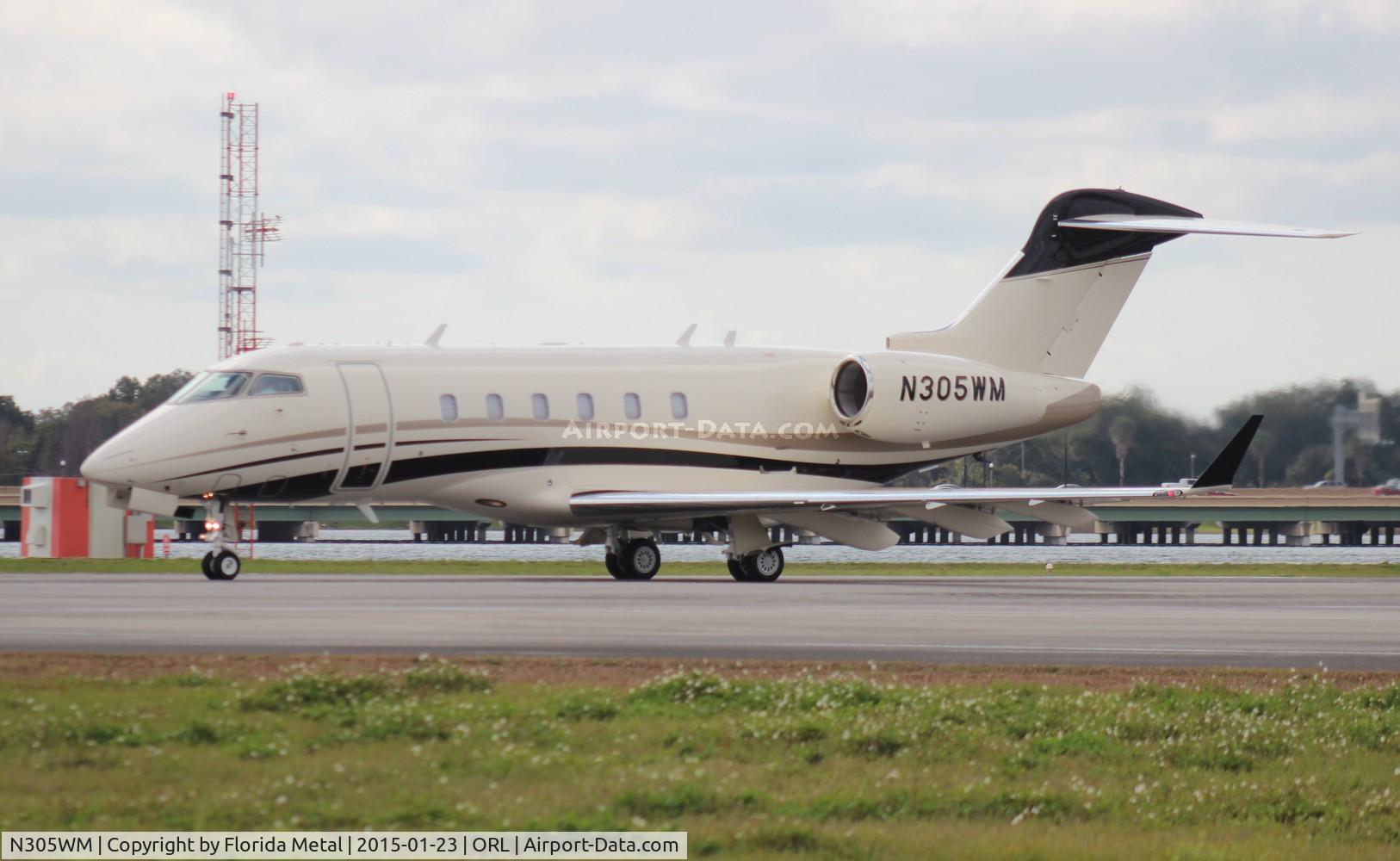 N305WM, 2012 Bombardier Challenger 300 (BD-100-1A10) C/N 20379, Challenger 300