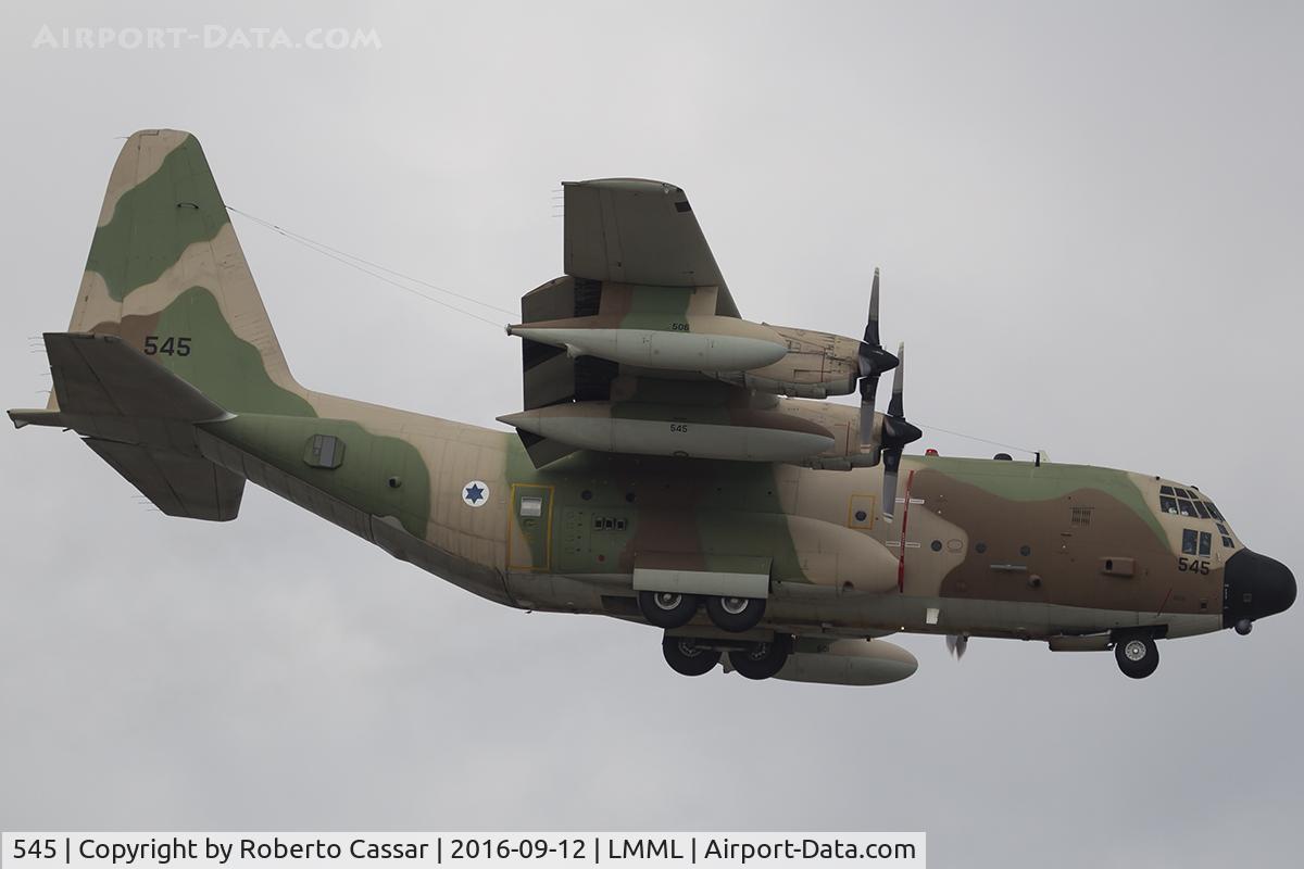 545, 1975 Lockheed KC-130H Karnaf Hercules C/N 382-4664, Runway 13