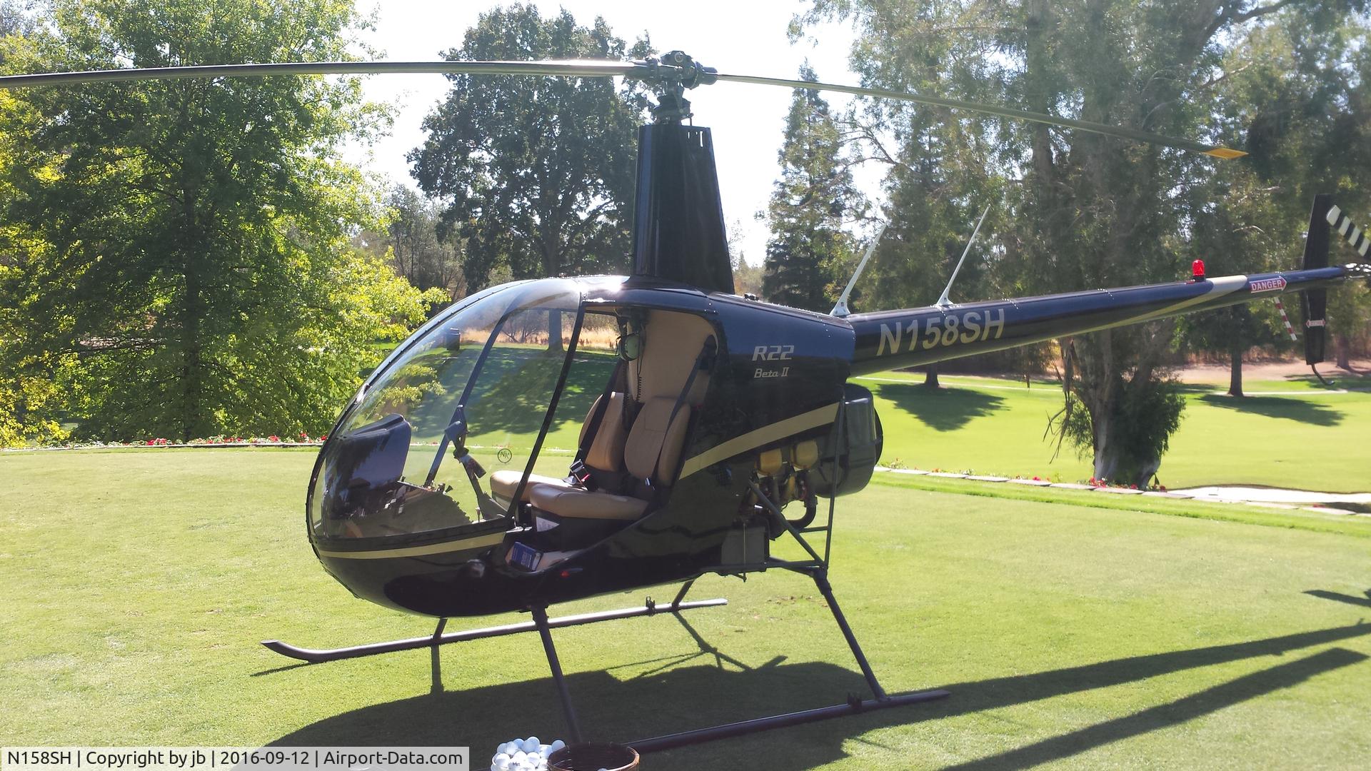 N158SH, 2007 Robinson R22 C/N 4167, R22 on Golf Course