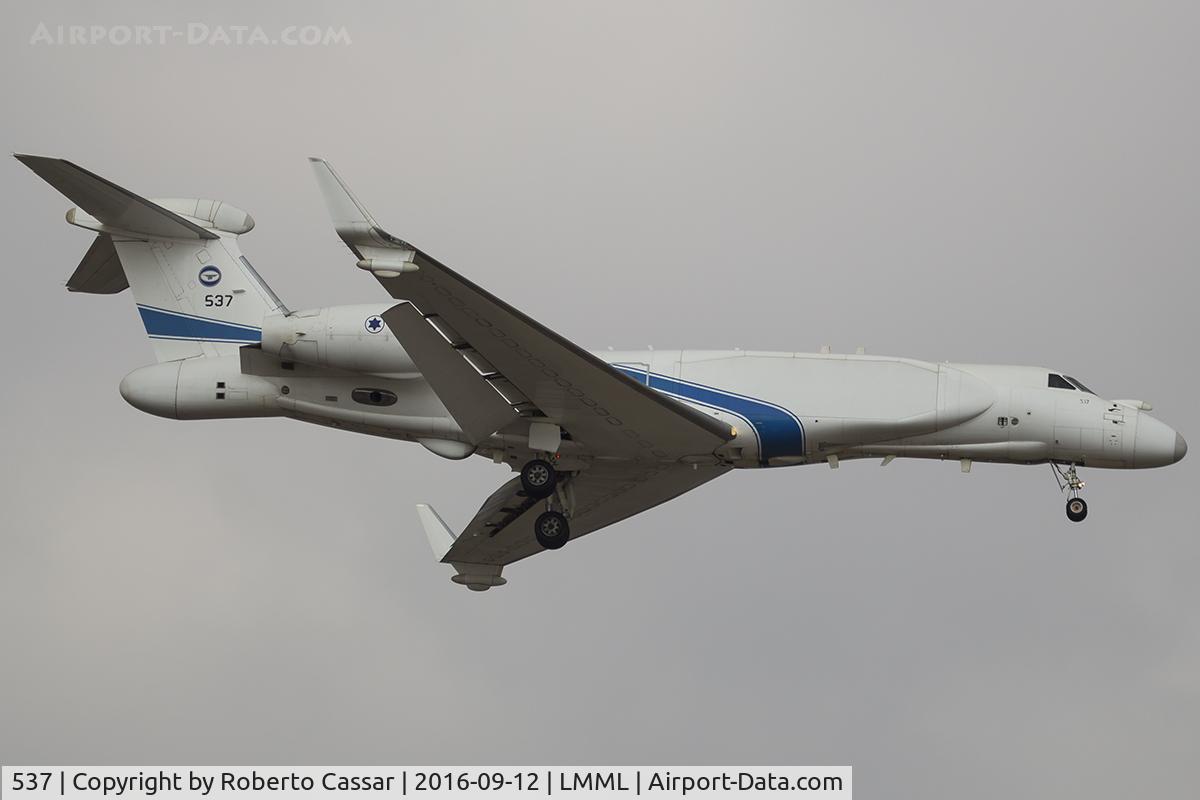 537, 2004 Gulfstream Aerospace GV SP (G550) C/N 5037, Runway 13