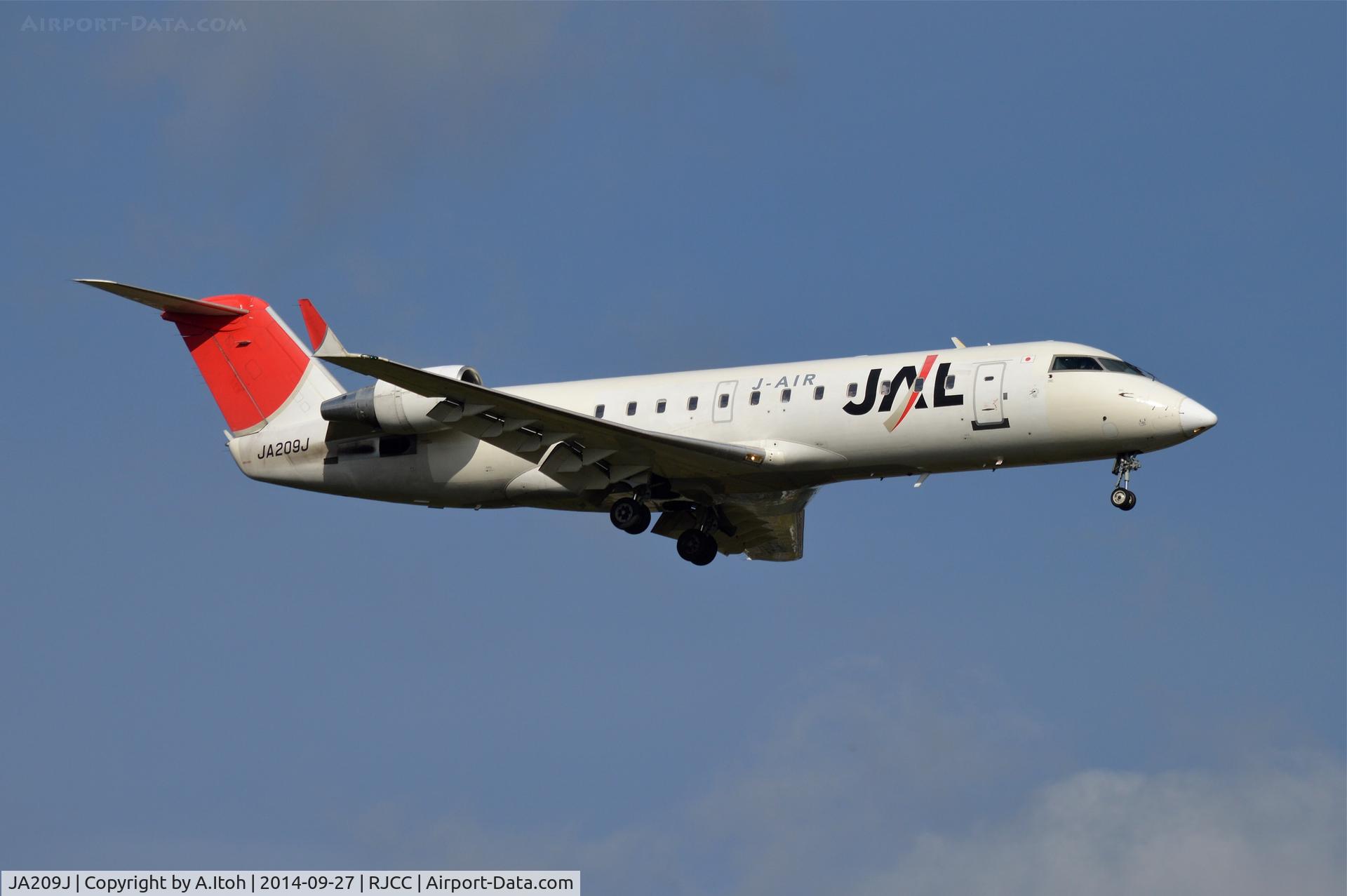 JA209J, 2006 Bombardier CRJ-200ER (CL-600-2B19) C/N 8062, RJCC RWY19L Final App