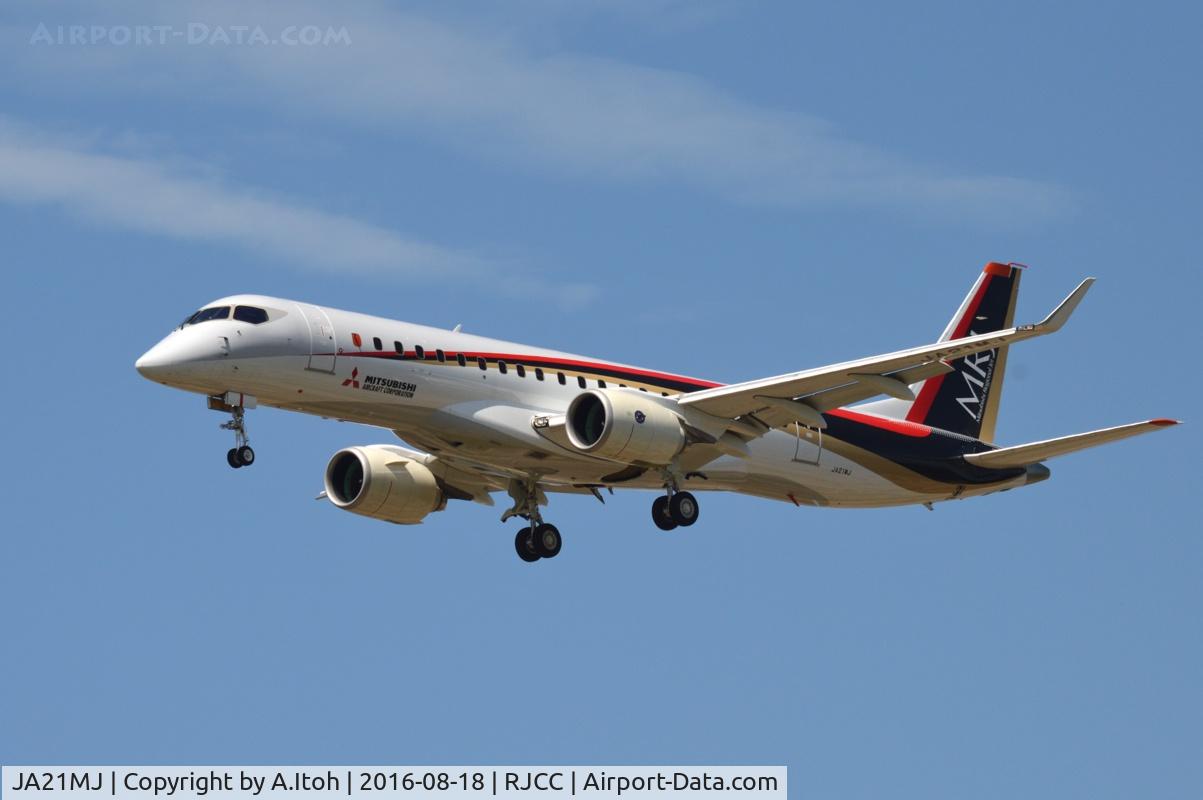 JA21MJ, 2014 Mitsubishi MRJ-90STD C/N 10001, RJCC RWY 19L Final App