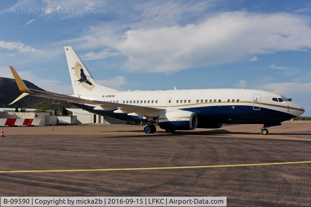 B-09590, 2015 Boeing 737-79V BBJ C/N 61040, Parked