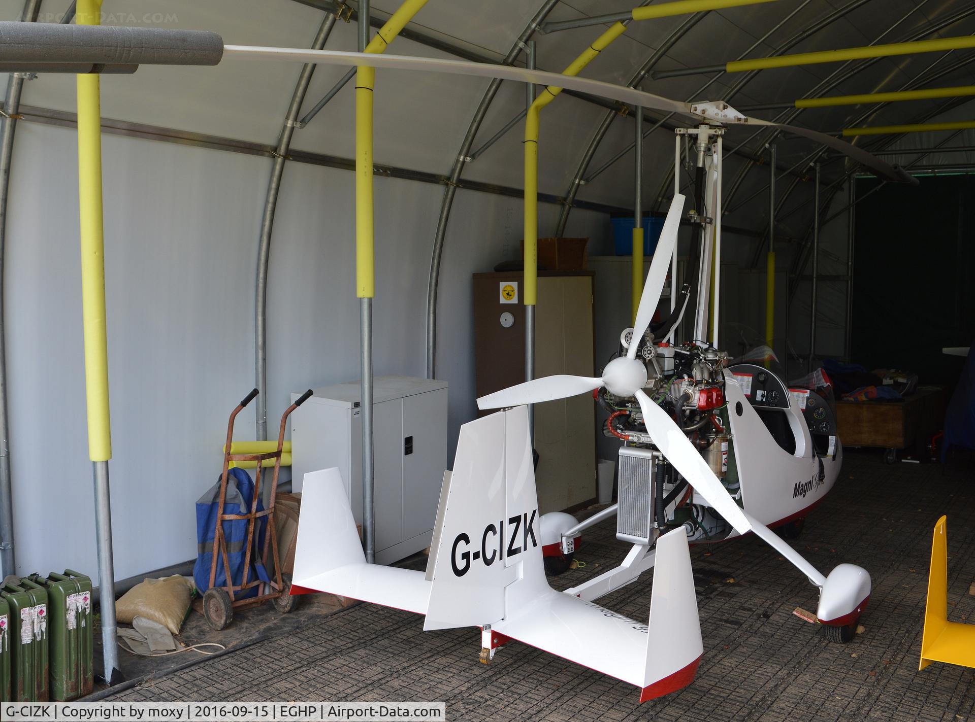 G-CIZK, 2016 Magni Gyro M-16C C/N 16-16-9534, Magni Gyro M16C at Popham.