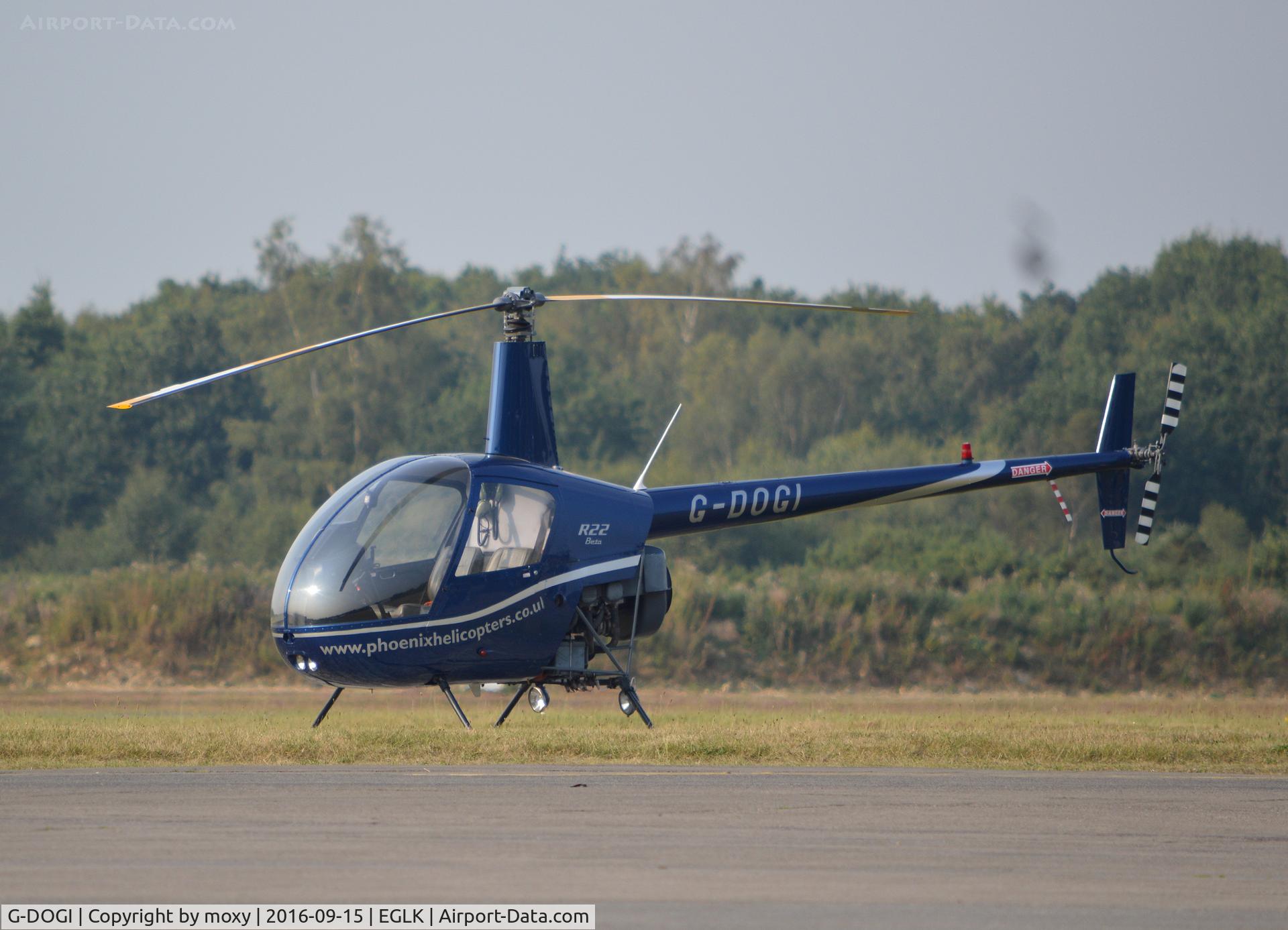 G-DOGI, 1993 Robinson R22 Beta C/N 2389, Robinson R22 Beta at Blackbushe. Ex N 2363S