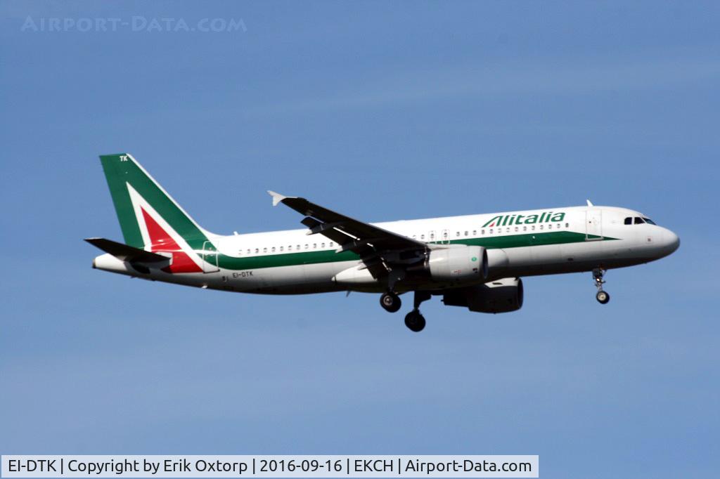 EI-DTK, 2009 Airbus A320-216 C/N 4075, EI-DTK landing rw 04L