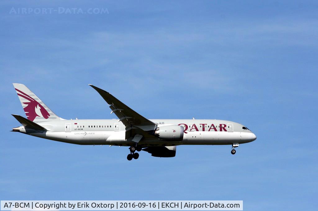 A7-BCM, 2014 Boeing 787-8 Dreamliner C/N 38331, A7-BCM landing rw 04L