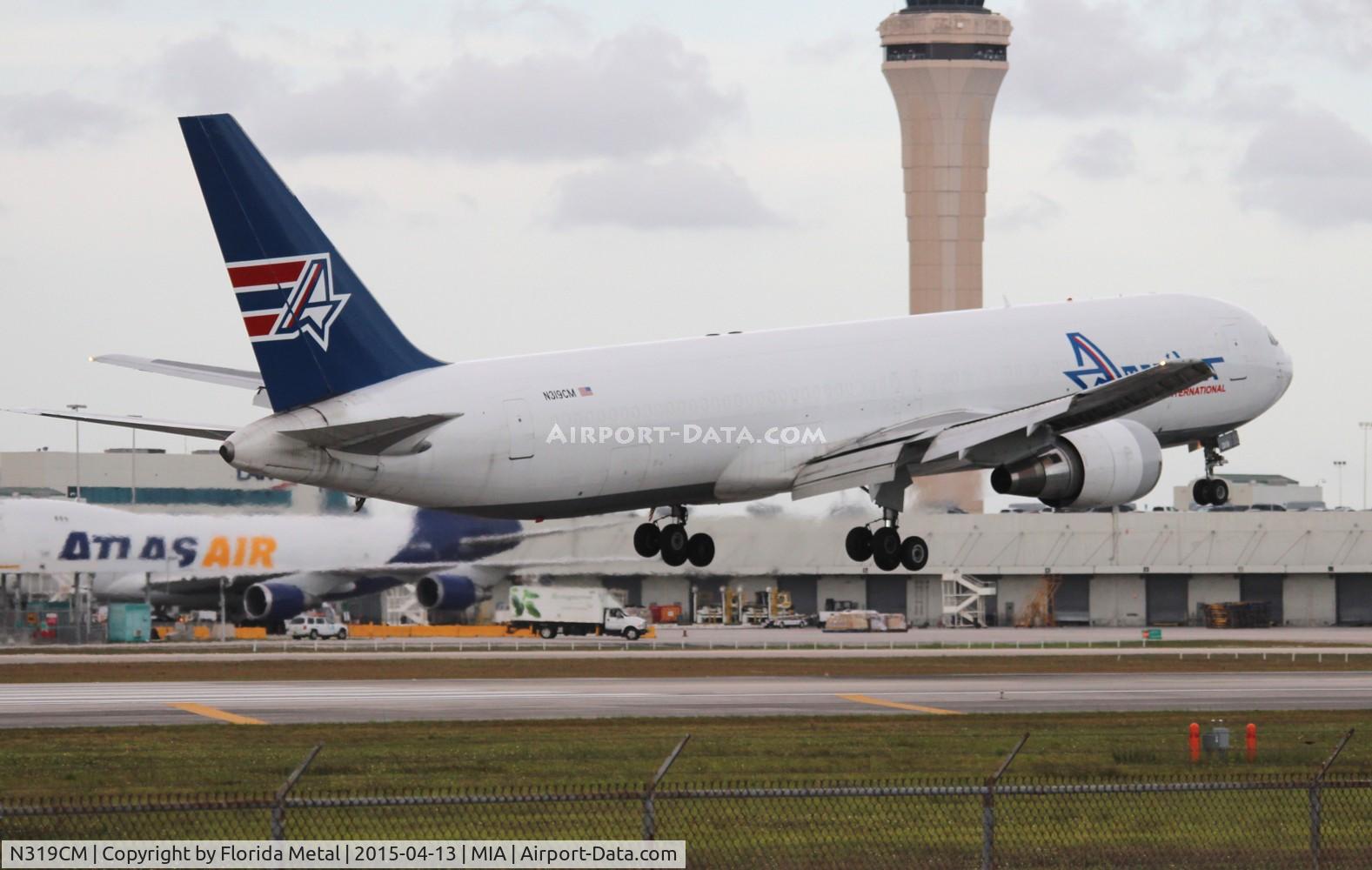 N319CM, 1988 Boeing 767-338 C/N 24407, Amerjet