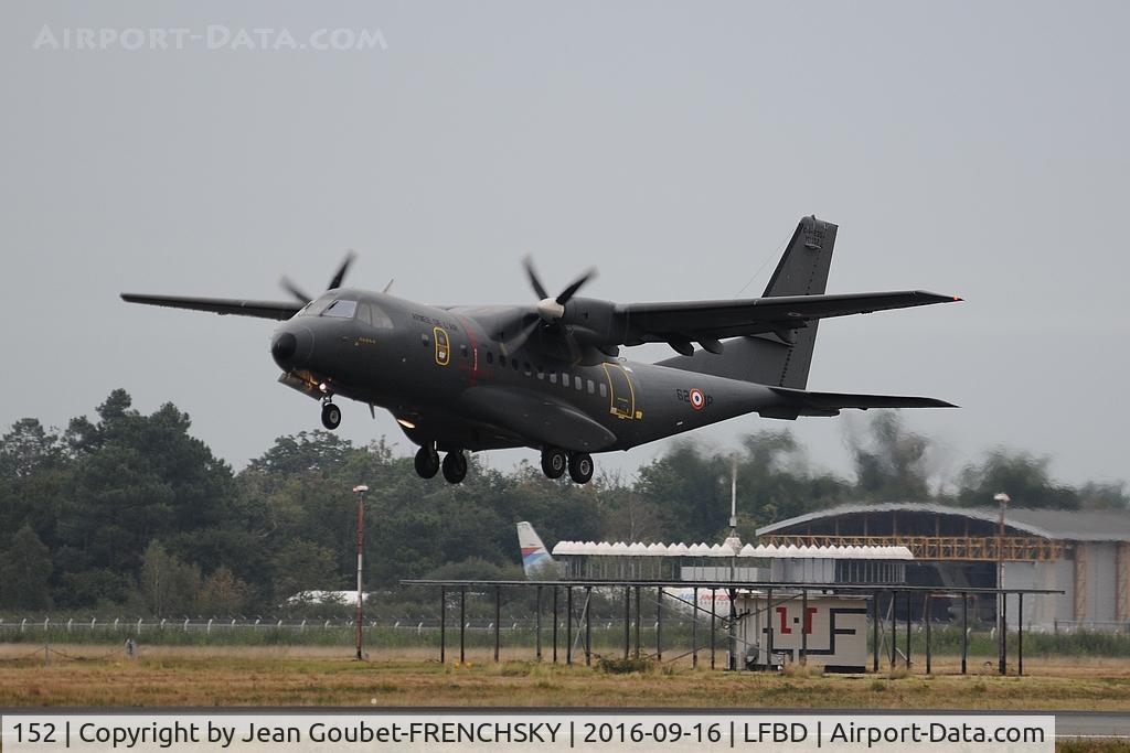 152, Airtech CN-235-200M C/N C152, COTAM 1472 take off 23 to Souge drop zone