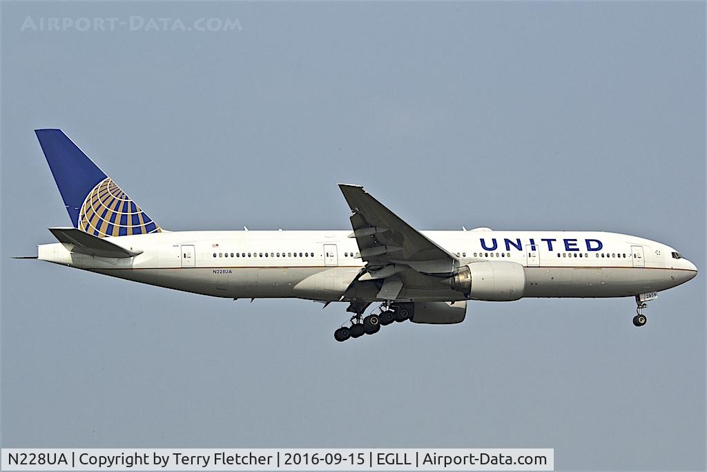 N228UA, 2002 Boeing 777-222 C/N 30556, On approach to  London Heathrow