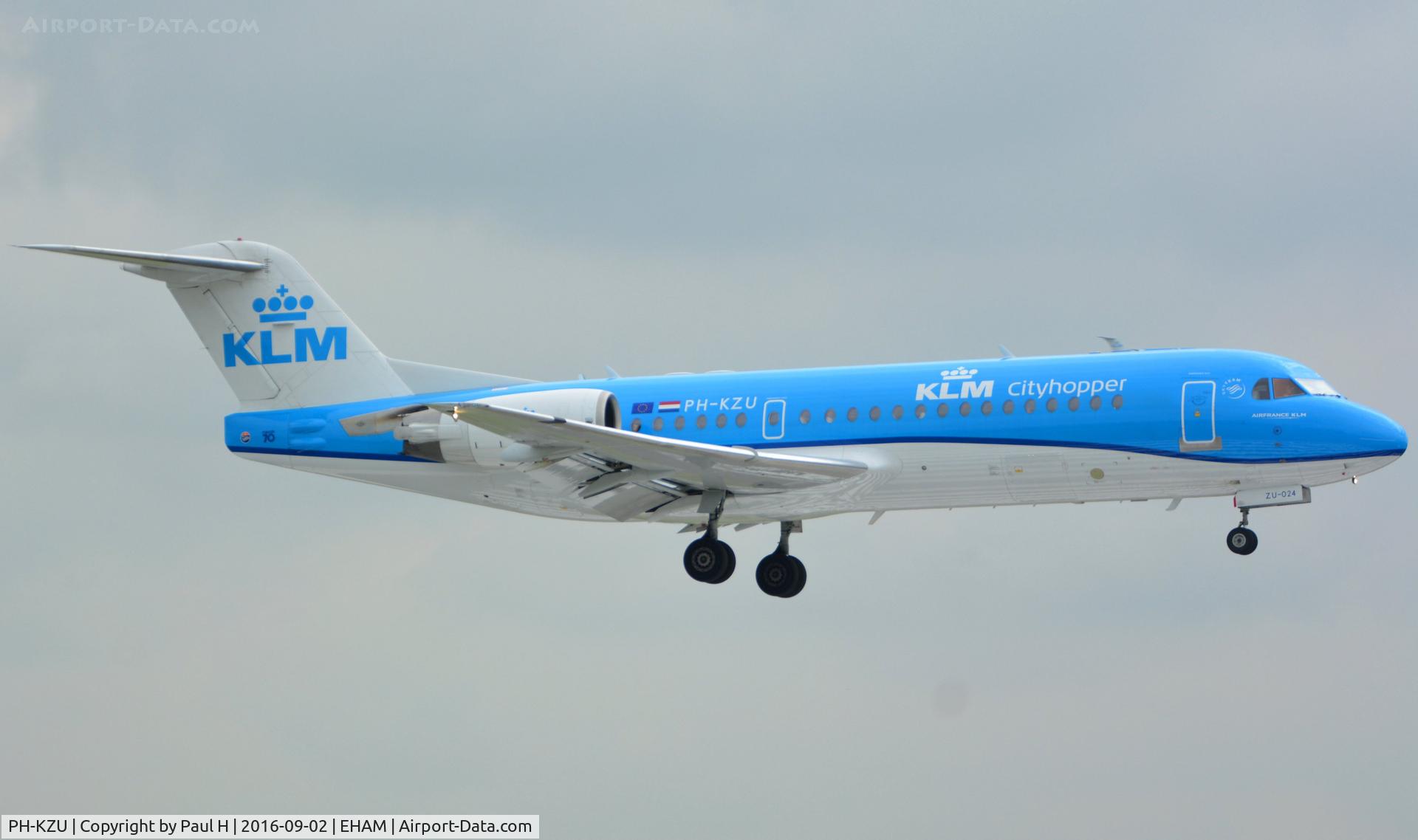 PH-KZU, 1995 Fokker 70 (F-28-0070) C/N 11543, Fokker 70 seconds from touching down at the Polderbaan