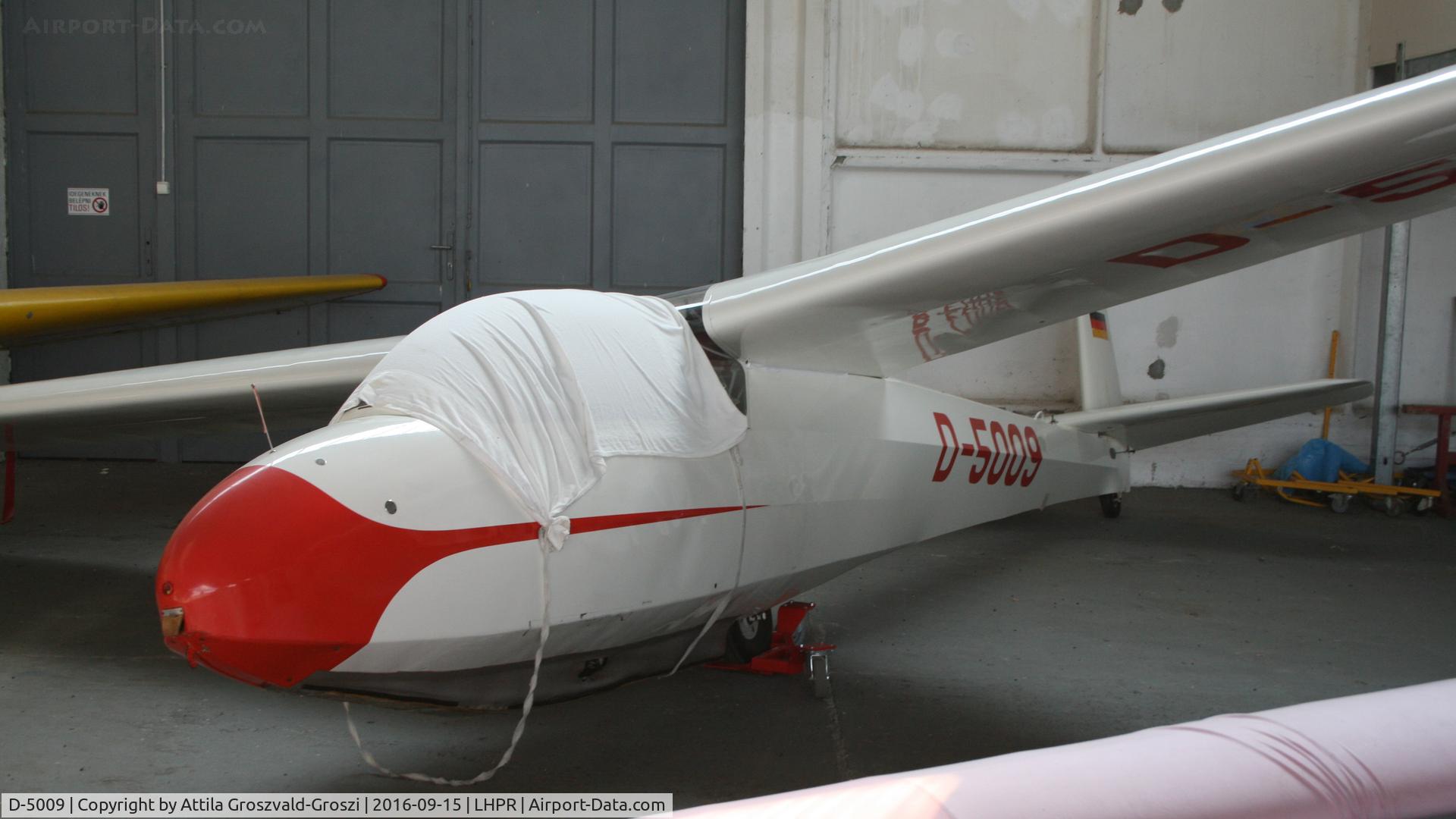 D-5009, 1965 Schleicher Ka-7 Rhonadler C/N 1239, Gy?r-Pér Airport, Hungary