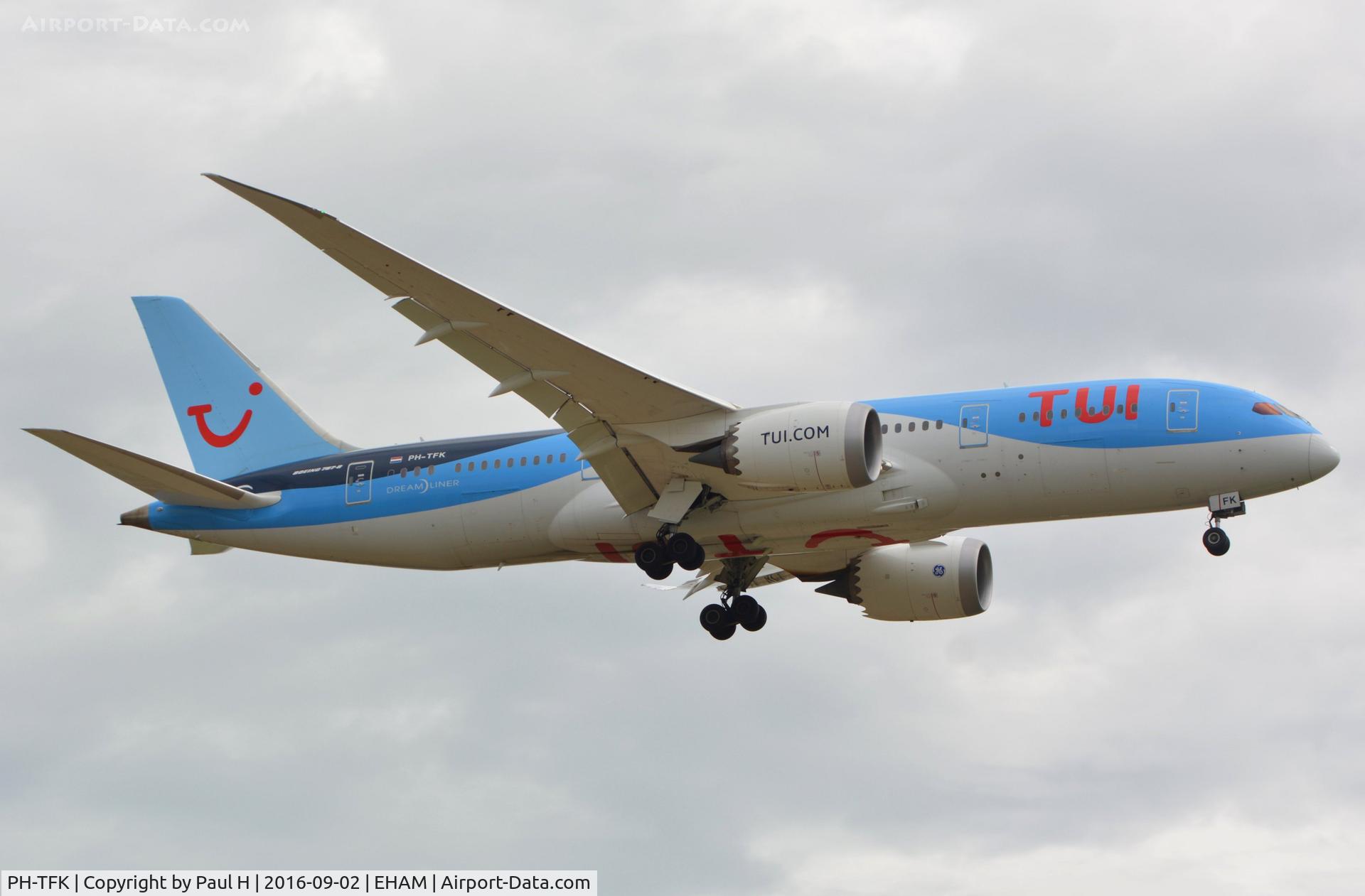 PH-TFK, 2014 Boeing 787-8 Dreamliner Dreamliner C/N 36427, B-787 seconds from touching down at the Polderbaan