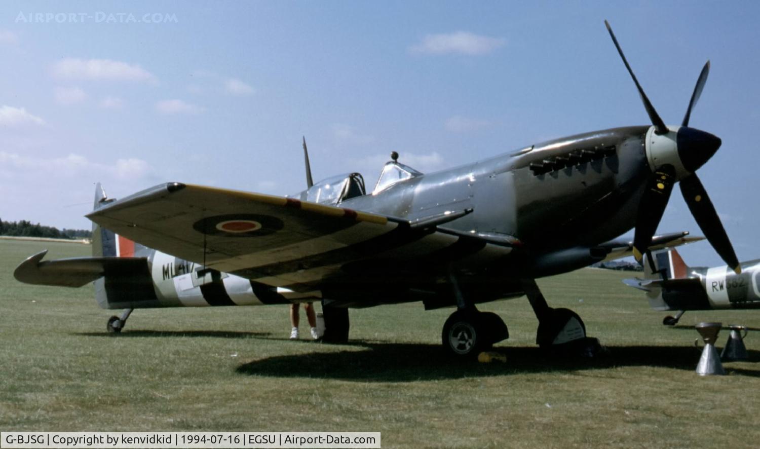 G-BJSG, 1944 Supermarine 509 Spitfire TR.9 C/N 6S/735188, At the 1994 Flying Legends Air Show.