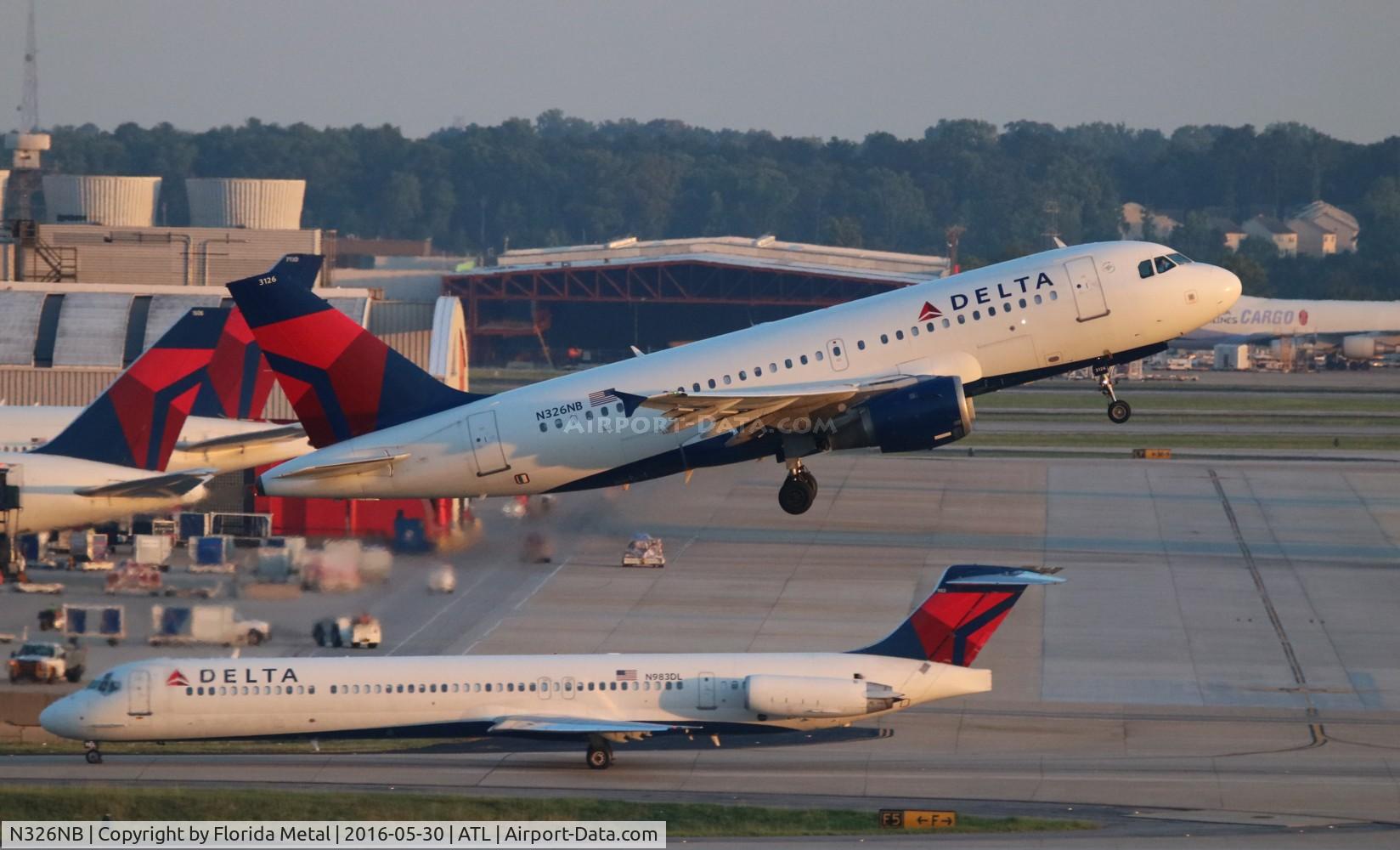 N326NB, 2001 Airbus A319-114 C/N 1498, Delta
