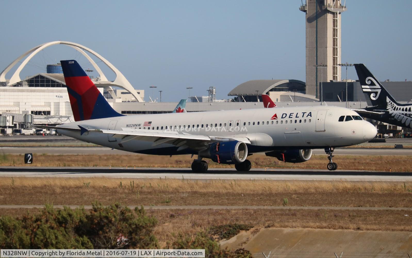 N328NW, 1992 Airbus A320-211 C/N 298, Delta