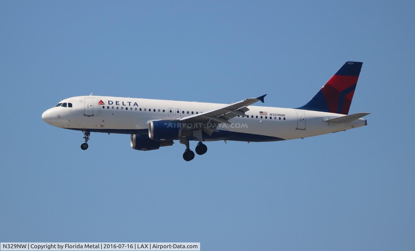N329NW, 1992 Airbus A320-211 C/N 306, Delta
