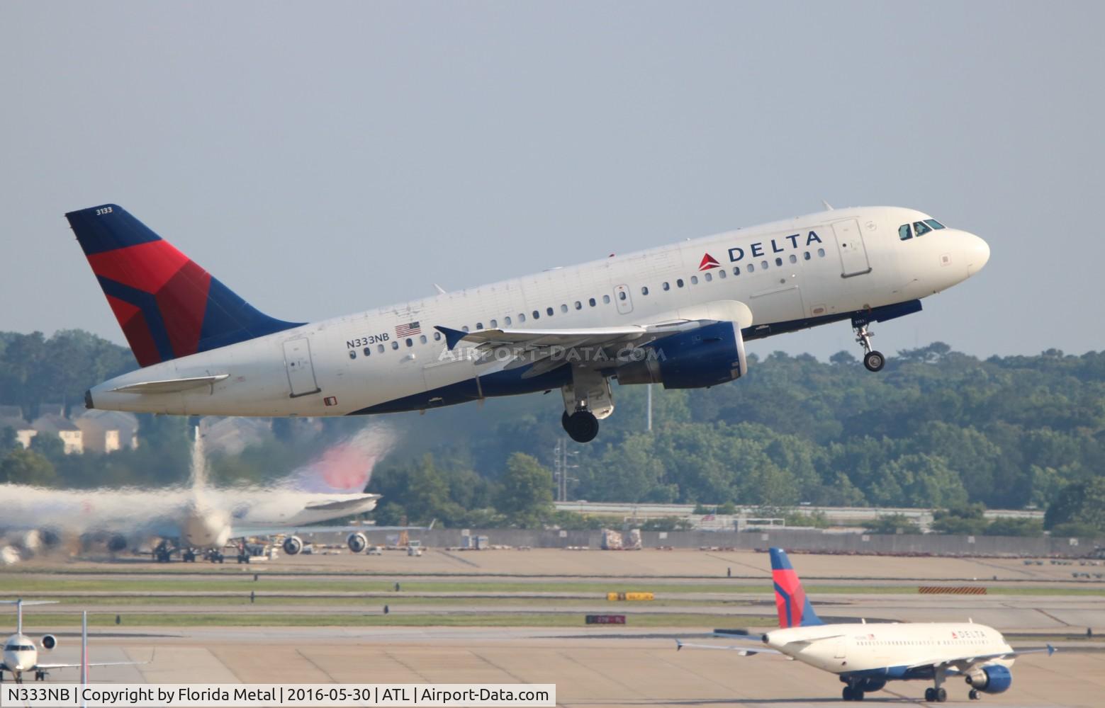 N333NB, 2001 Airbus A319-114 C/N 1582, Delta