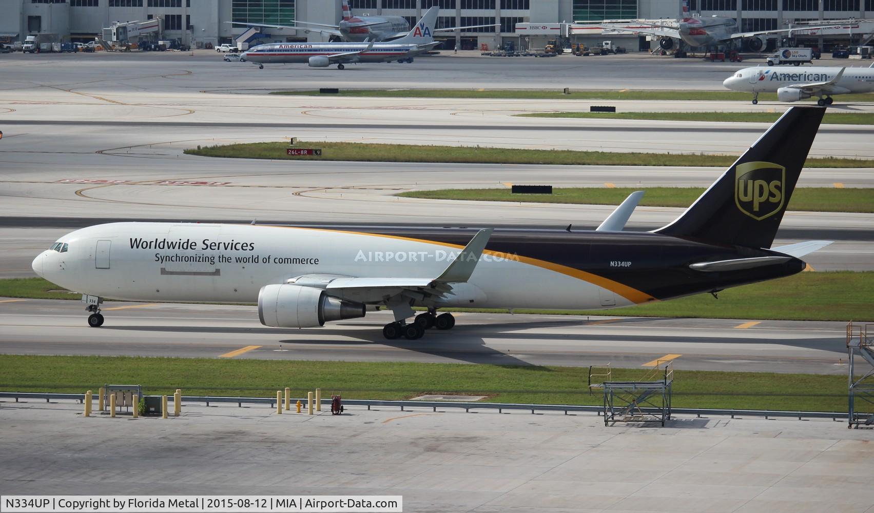 N334UP, 2001 Boeing 767-34AF C/N 32844, UPS 767-300