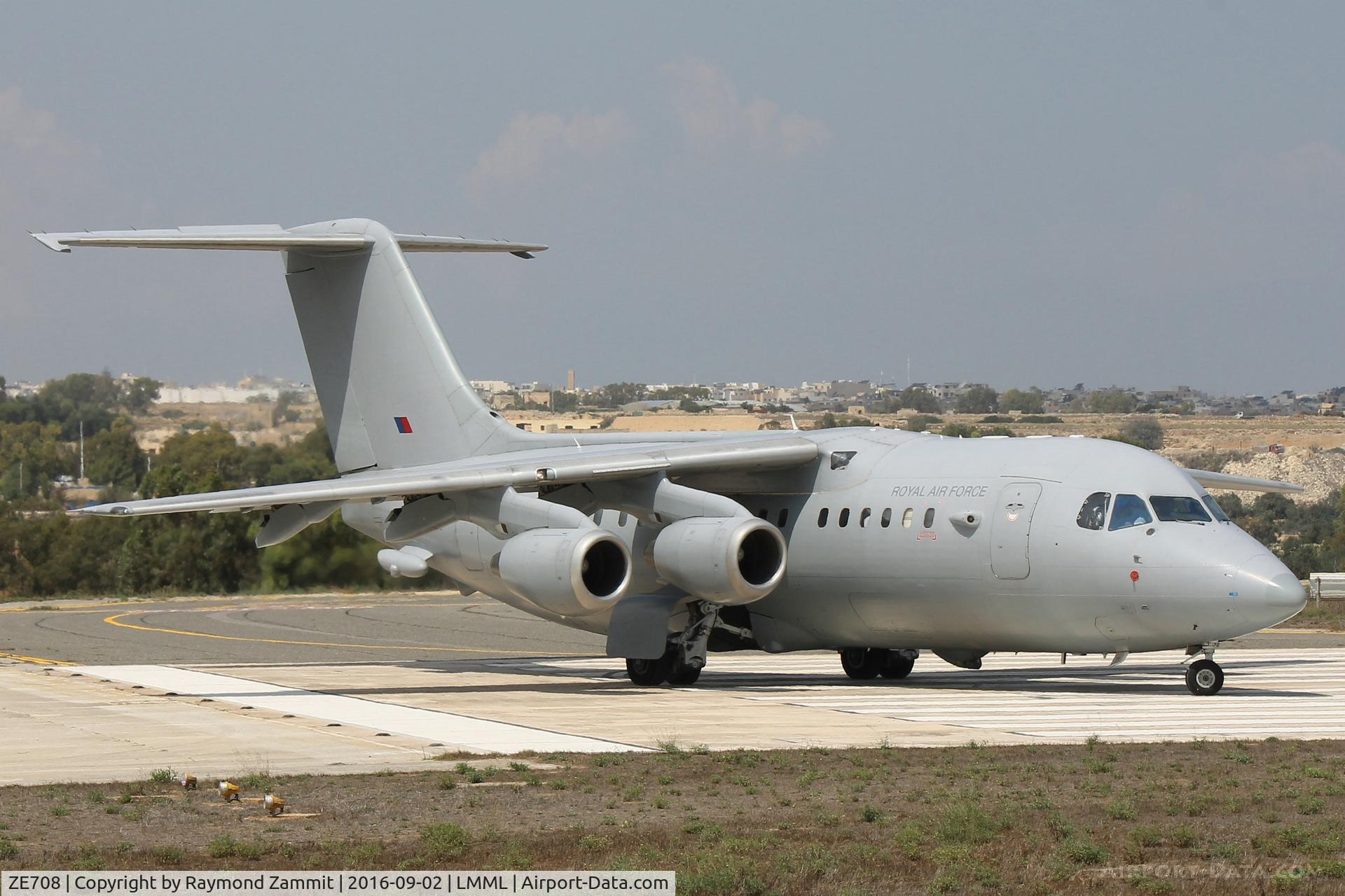 ZE708, 1993 British Aerospace BAe.146-200QC C.3 Quick Change C/N E2211, Bae 146 ZE708 Royal Air Force