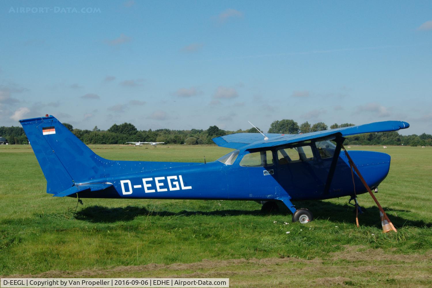 D-EEGL, 1976 Reims F172M Skyhawk C/N 1335, Reims-Cessna F172M minus propeller (and engine?) at Uetersen airfield, Germany