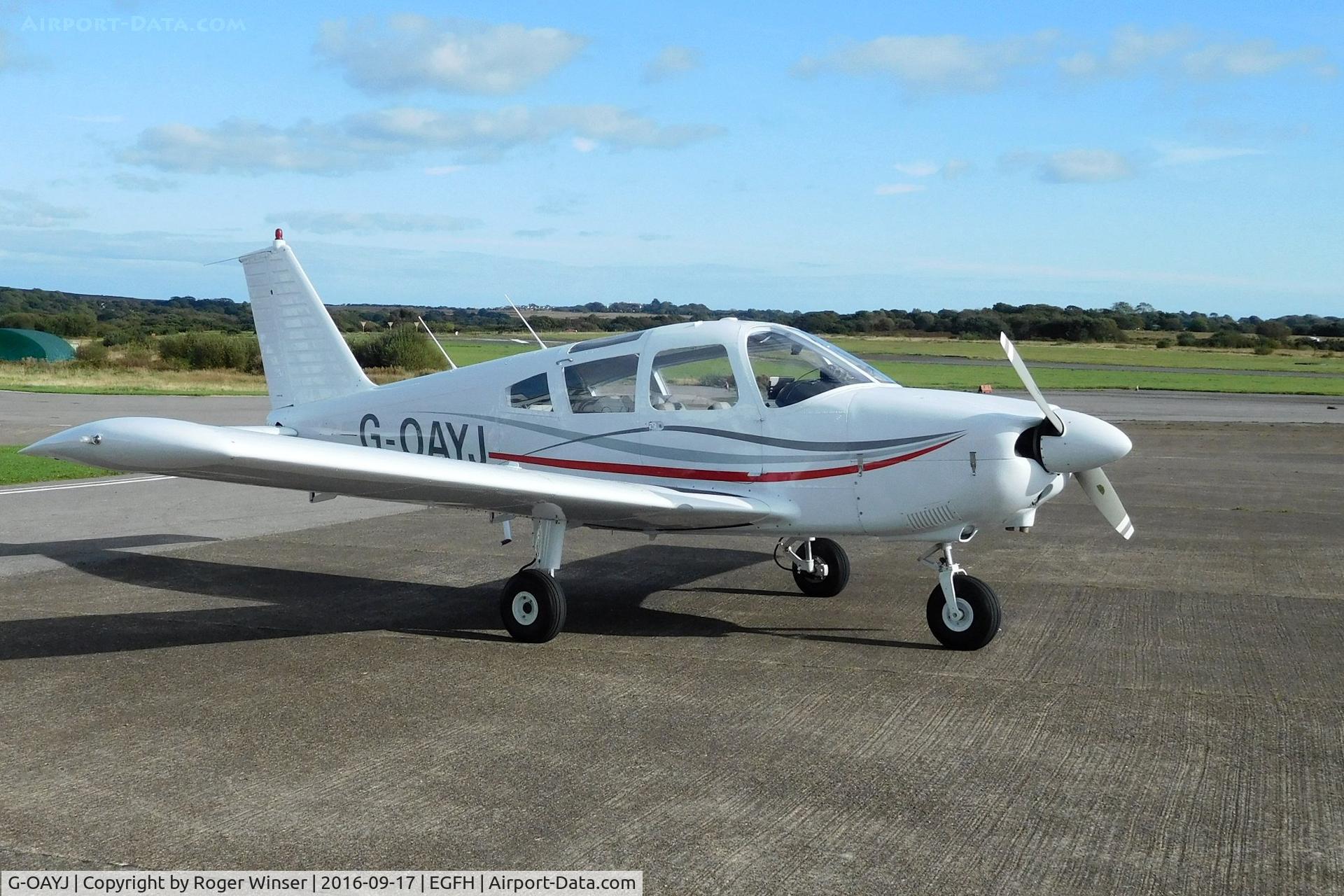 G-OAYJ, 1970 Piper PA-28-180 Cherokee E C/N 28-5688, Visiting Cherokee. Previously G-AXZF.