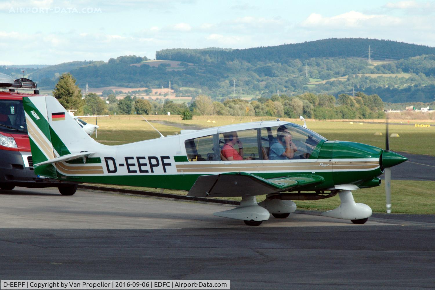 D-EEPF, Robin DR-400-180 Regent Regent C/N 1958, Robin DR.400-180S Regent ready for take-off from Aschaffenburg airport, Germany