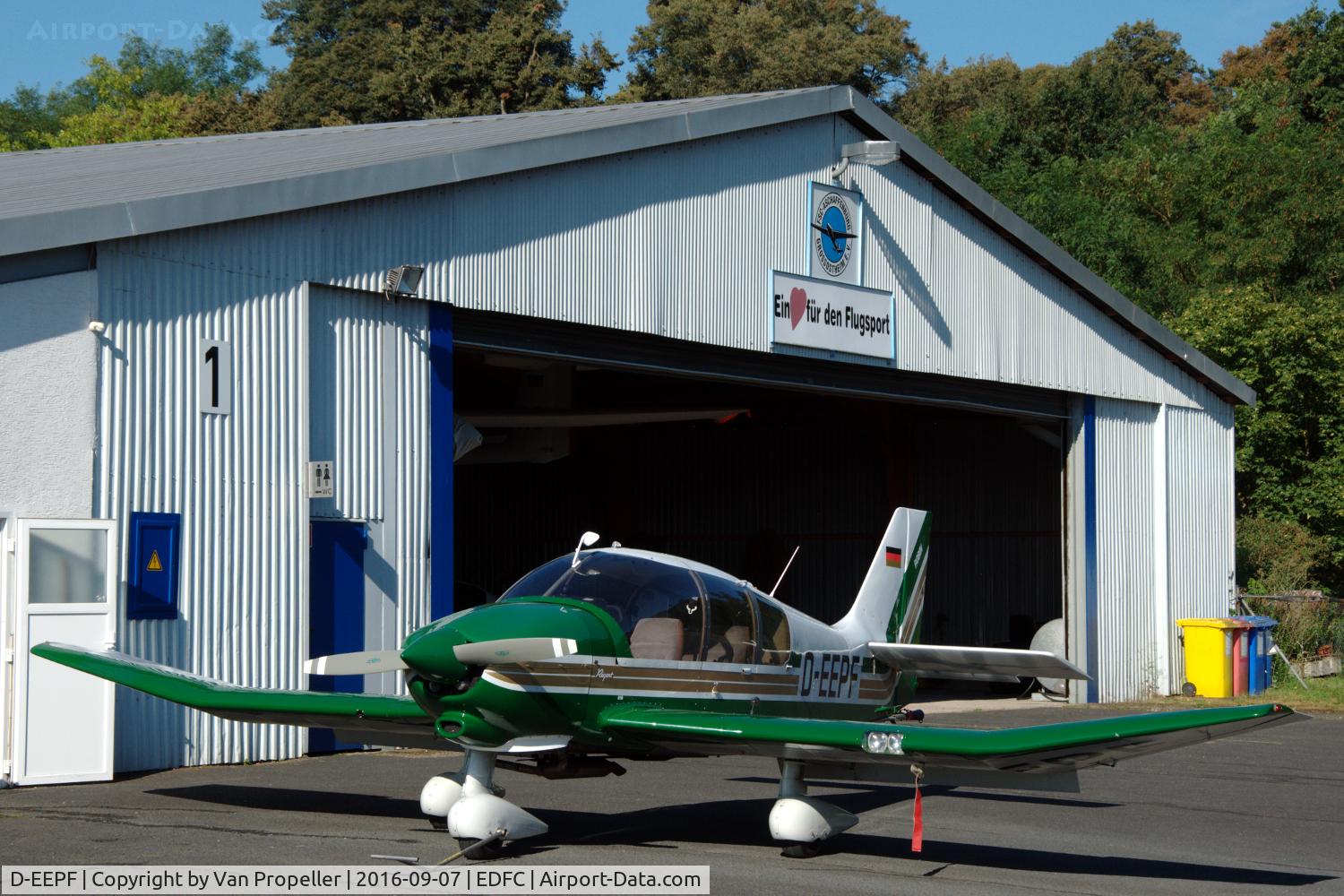 D-EEPF, Robin DR-400-180 Regent Regent C/N 1958, Robin DR.400-180S Regent ready for take-off from Aschaffenburg airport, Germany