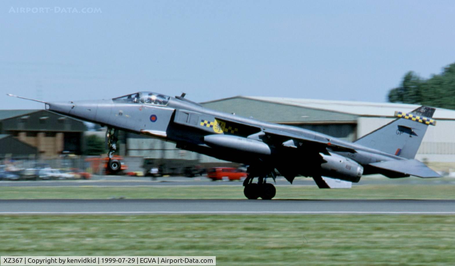 XZ367, 1976 Sepecat Jaguar GR.1A C/N S.134, Arriving at the 1999 RIAT.