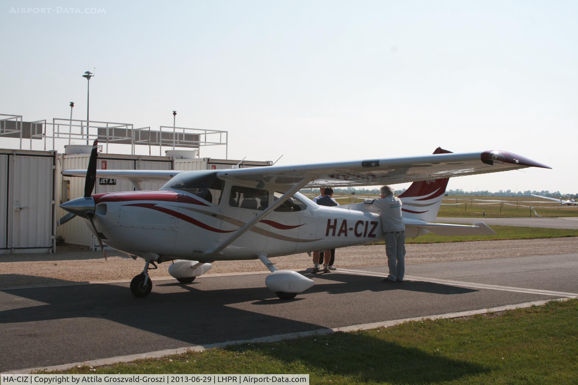 HA-CIZ, Cessna T182T Turbo Skylane C/N T18208903, Györ-Pér Airport, Hungary