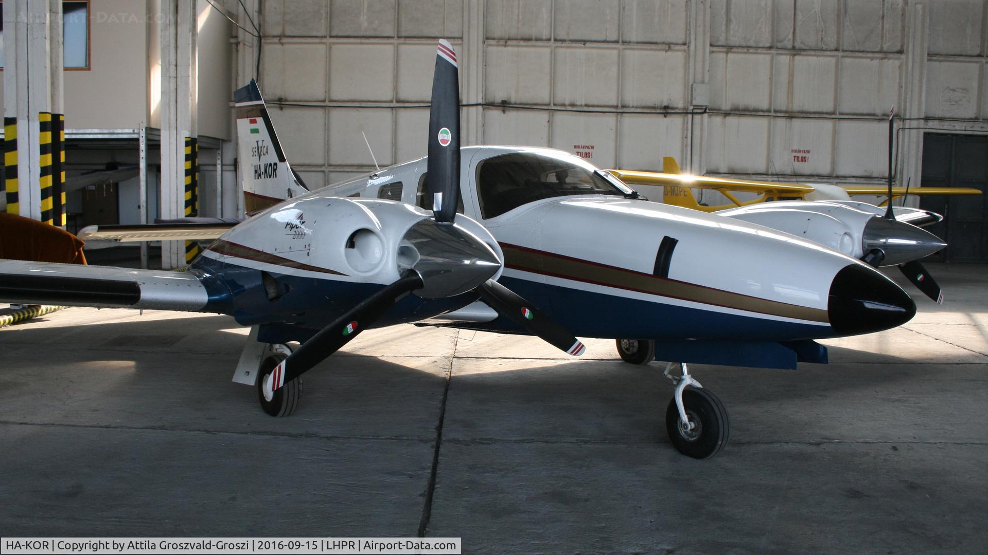 HA-KOR, 2000 Piper PA-34-220T Seneca C/N 3449175, Györ-Pér Airport, Hungary