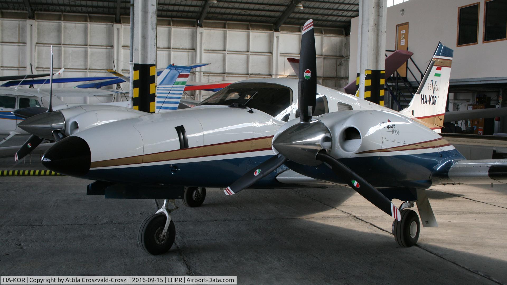 HA-KOR, 2000 Piper PA-34-220T Seneca C/N 3449175, Györ-Pér Airport, Hungary