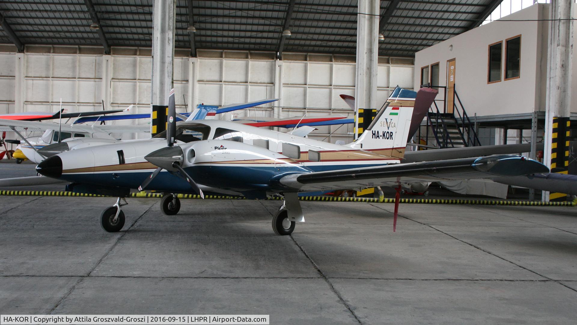 HA-KOR, 2000 Piper PA-34-220T Seneca C/N 3449175, Györ-Pér Airport, Hungary