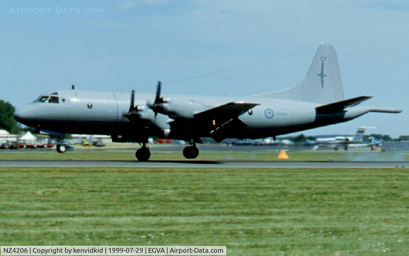 NZ4206, 1966 Lockheed P-3K2 Orion C/N 185B-5401, Arriving at the 1999 RIAT.