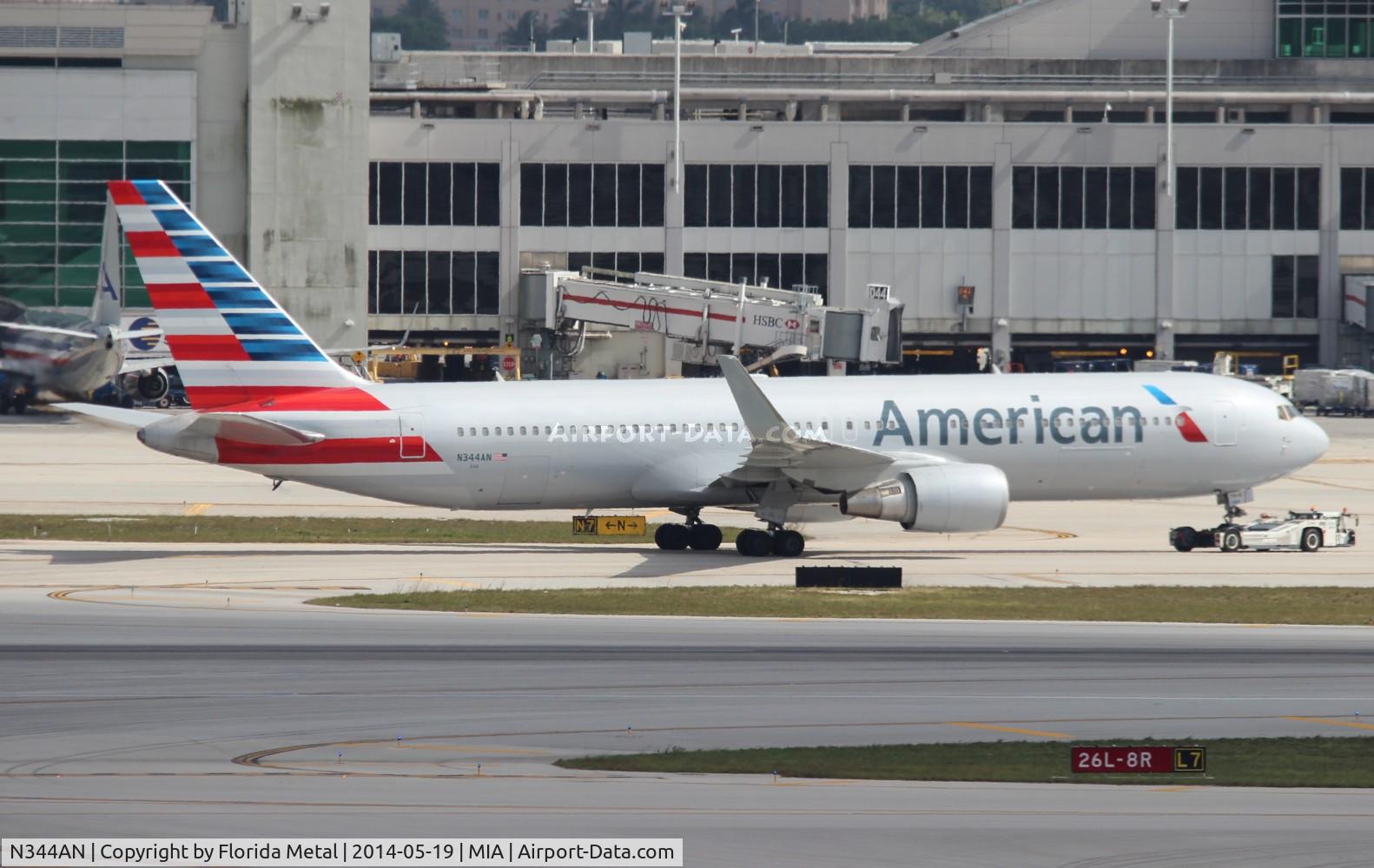 N344AN, 2003 Boeing 767-323 C/N 33083, American