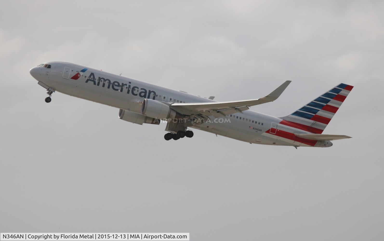 N346AN, 2003 Boeing 767-323 C/N 33085, American